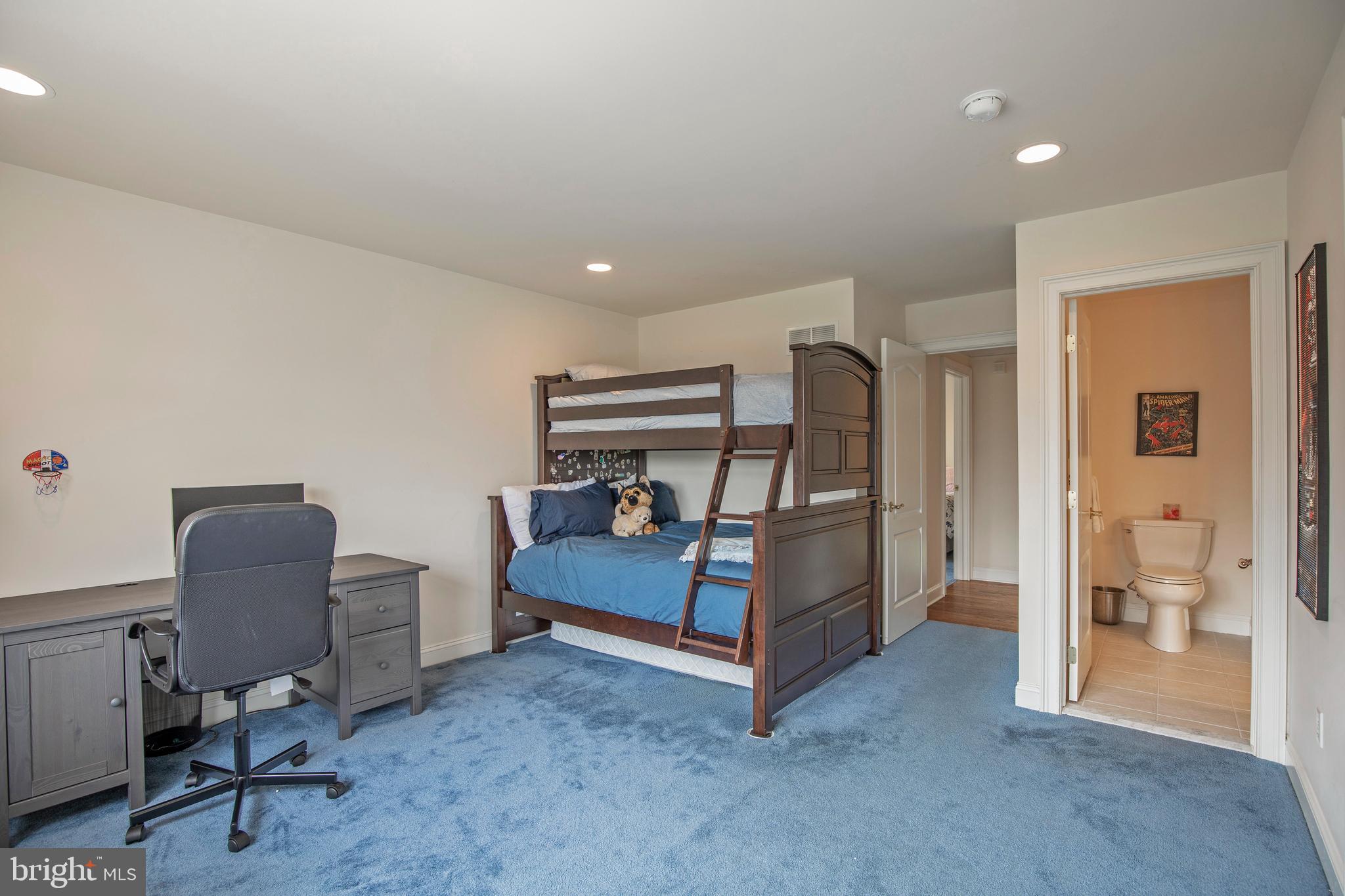 LONGMEADOW - Residential