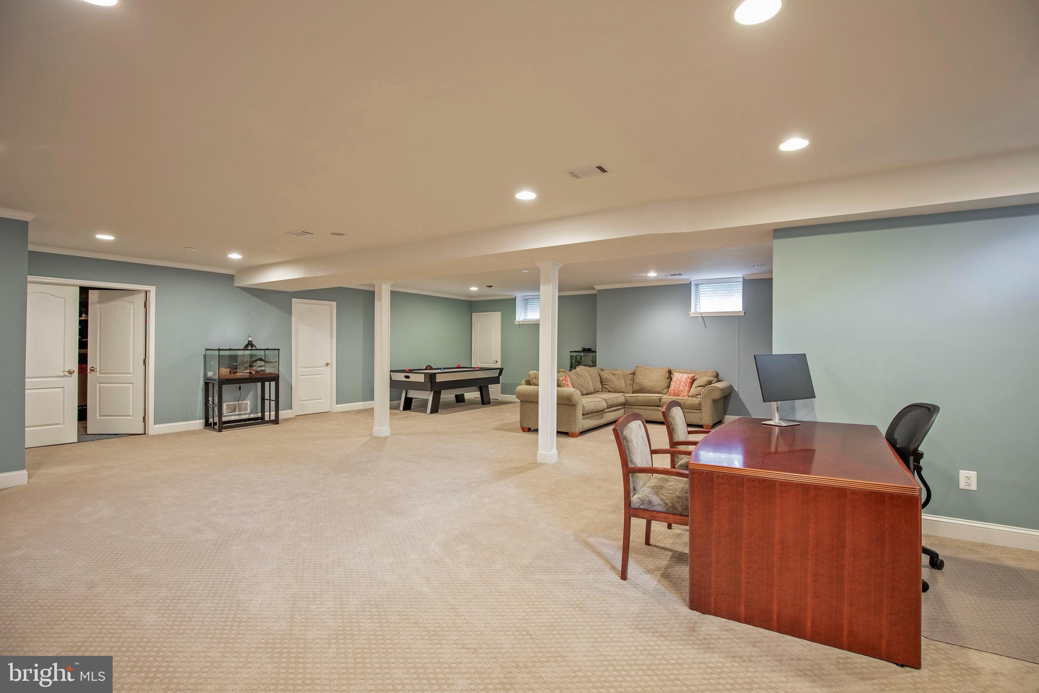 LONGMEADOW - Residential