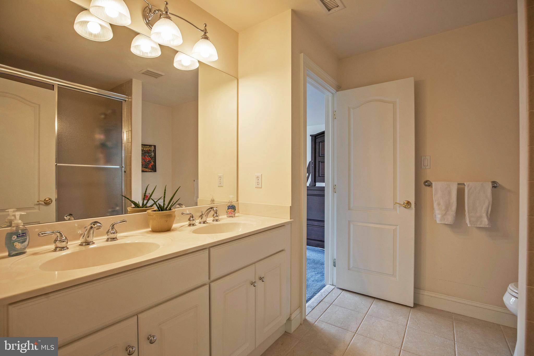 LONGMEADOW - Residential
