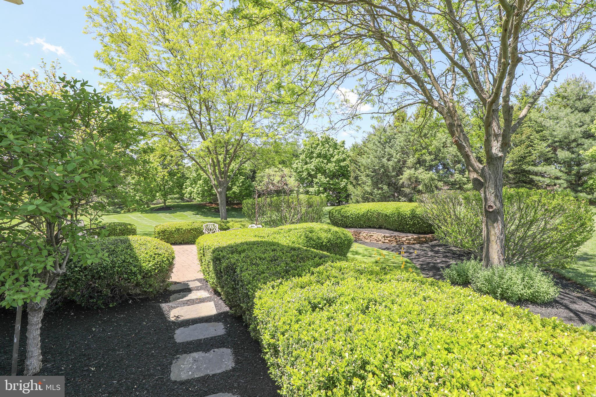 LONGMEADOW - Residential