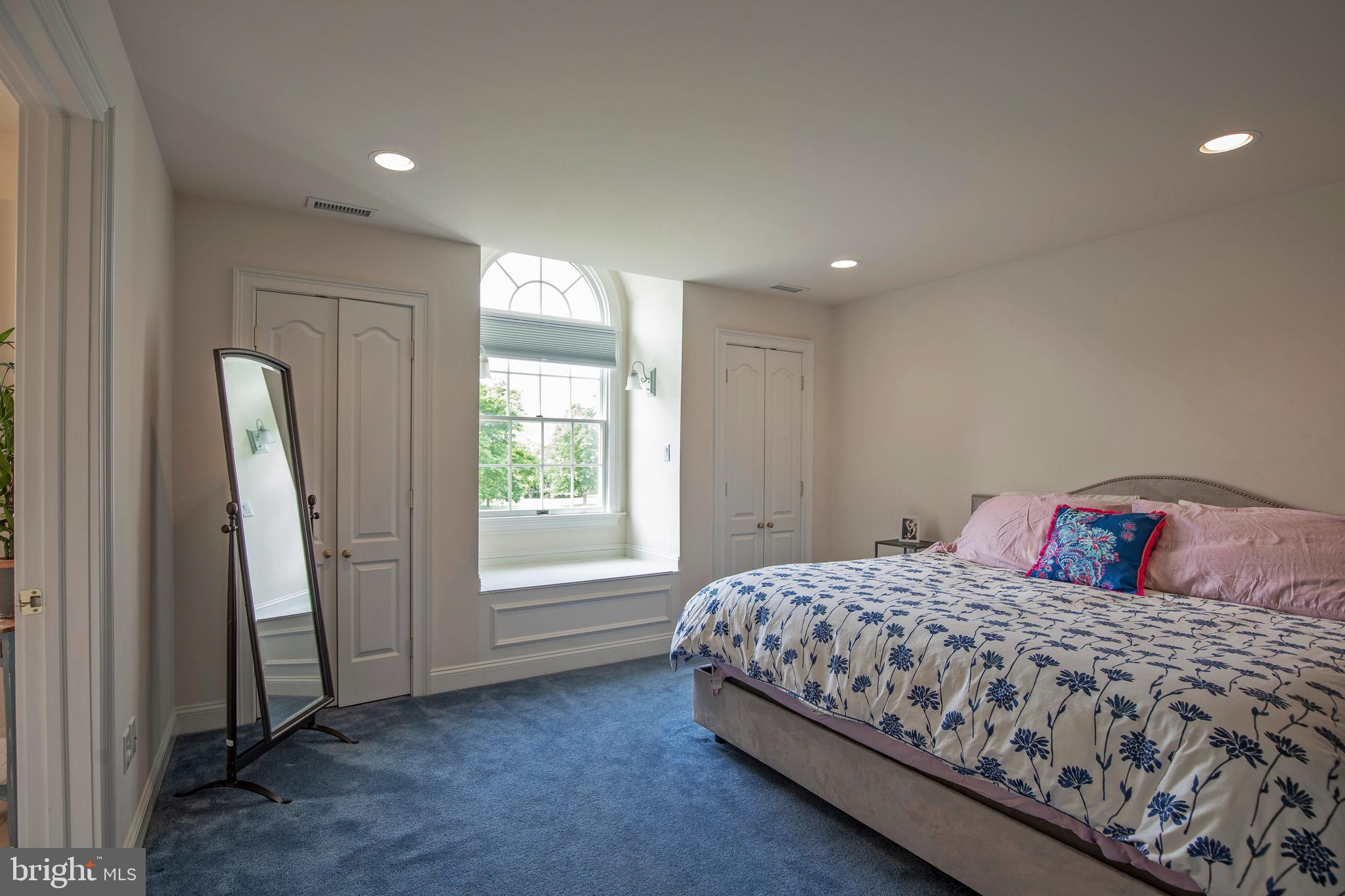 LONGMEADOW - Residential
