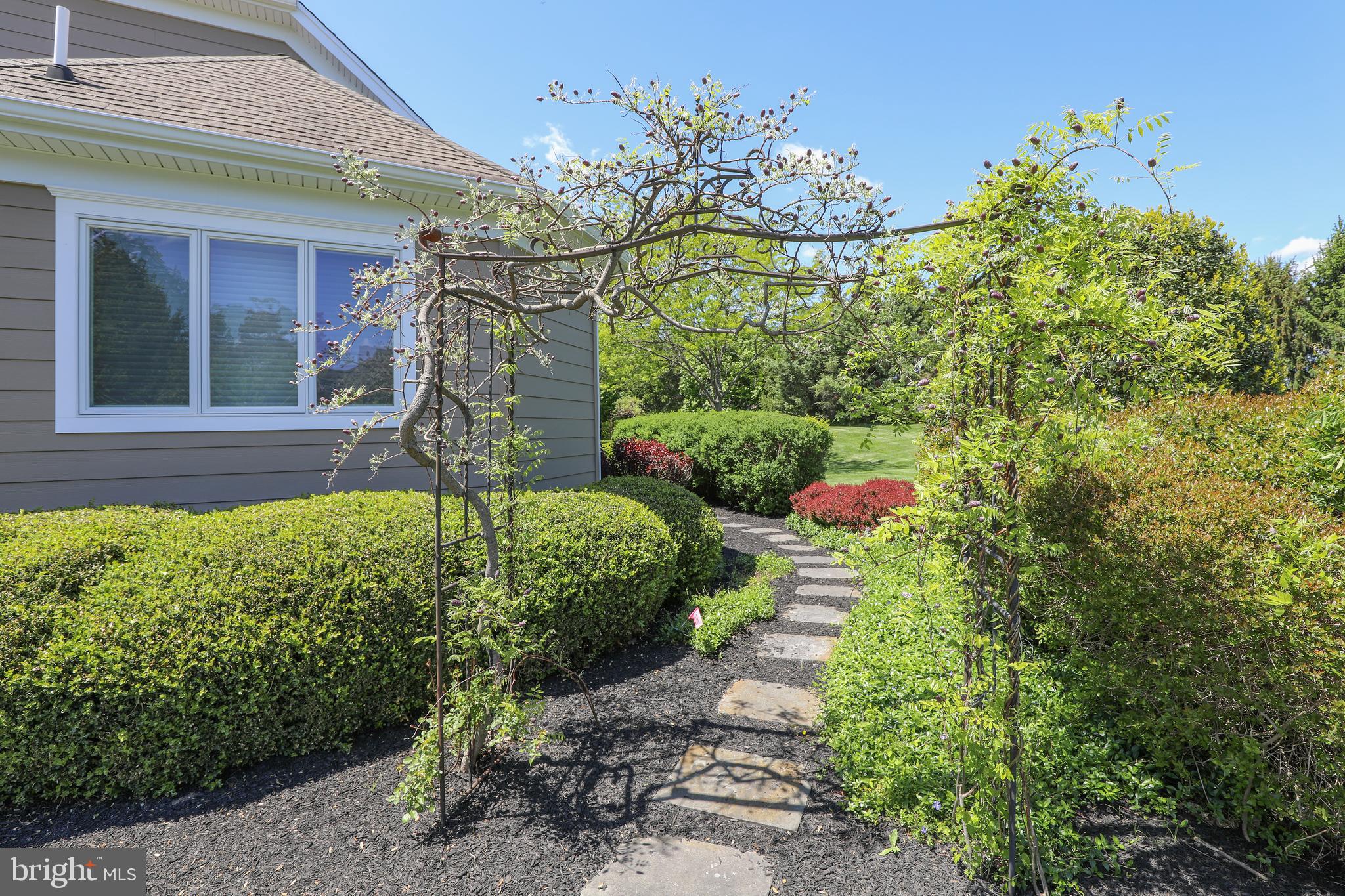 LONGMEADOW - Residential