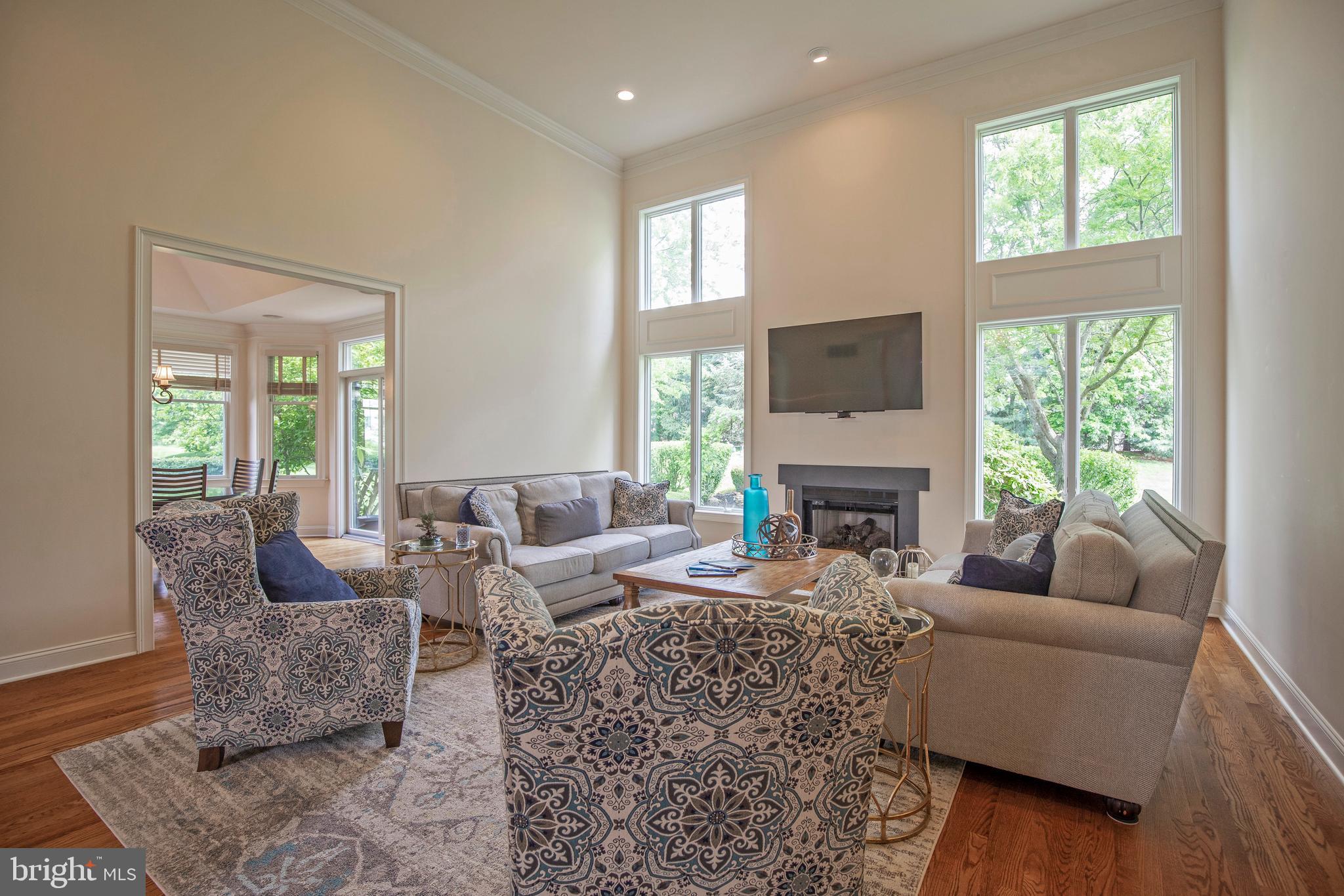 LONGMEADOW - Residential