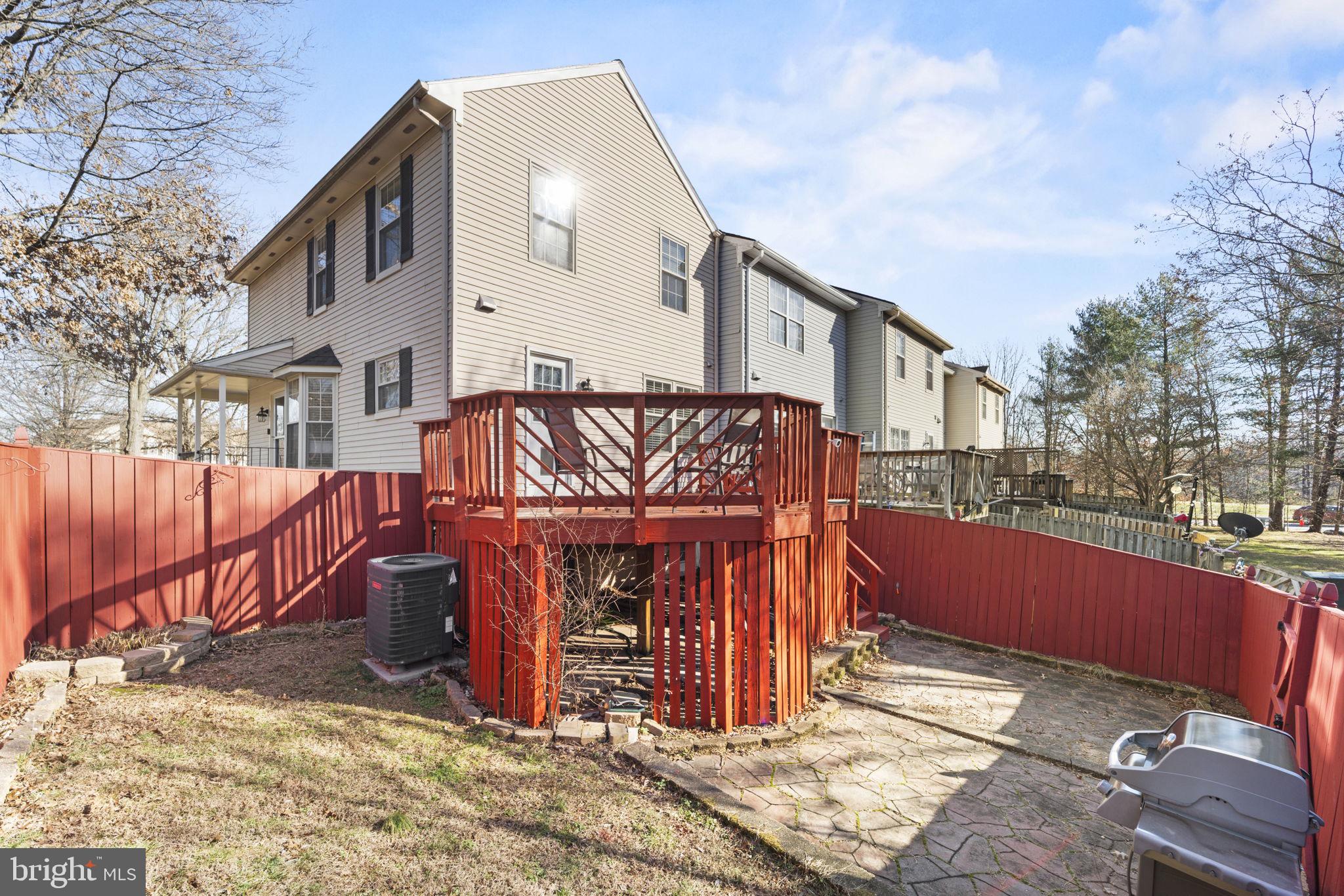 LITTLE ROCKY RUN - Residential Lease