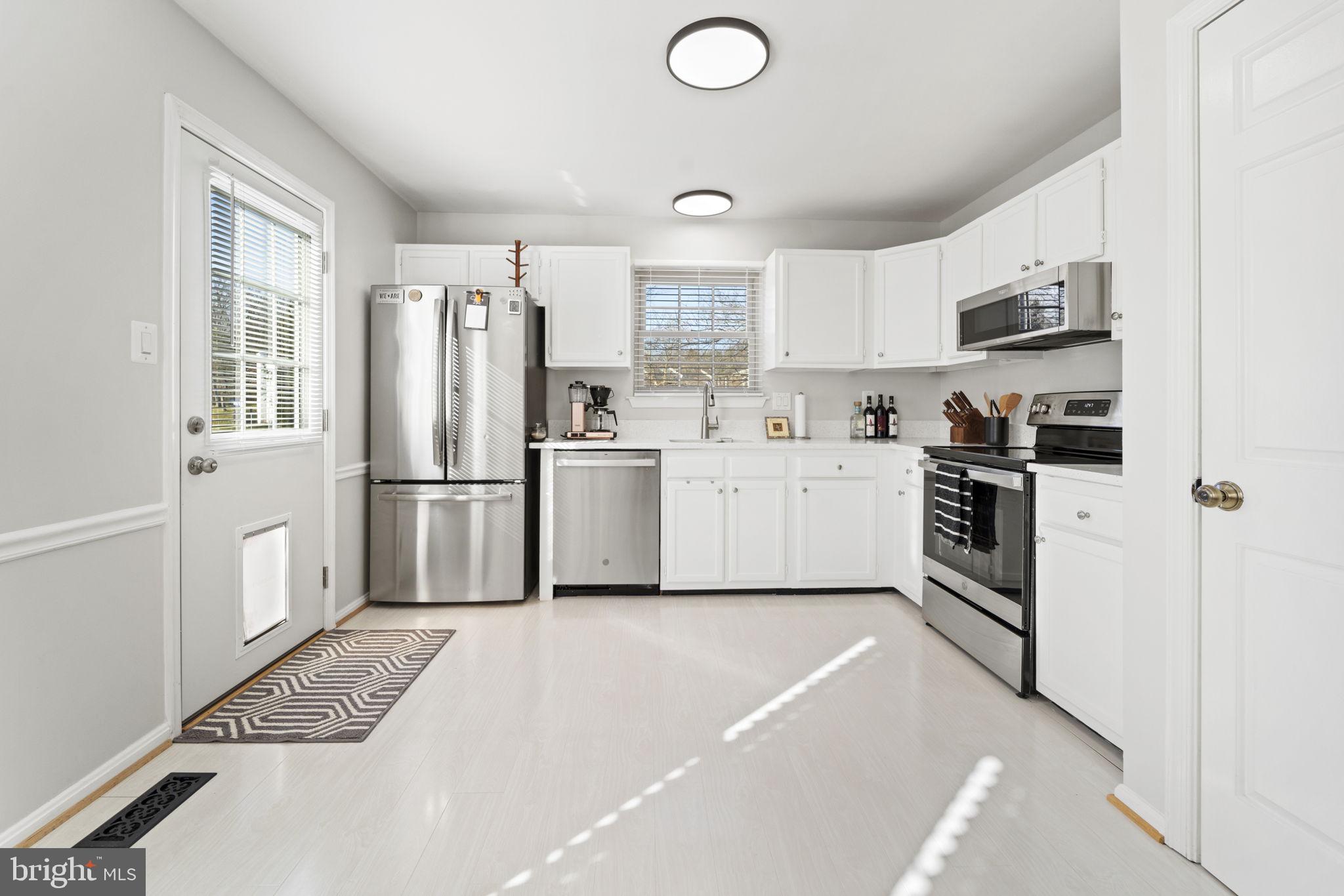 LITTLE ROCKY RUN - Residential Lease