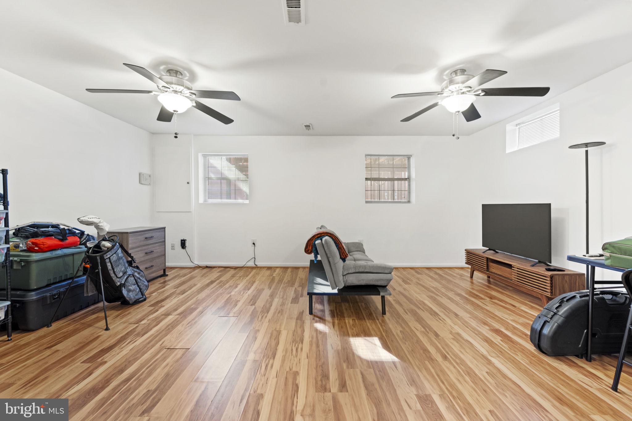 LITTLE ROCKY RUN - Residential Lease