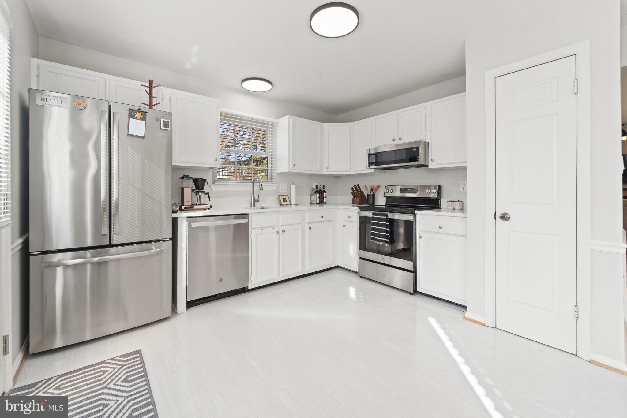 LITTLE ROCKY RUN - Residential Lease