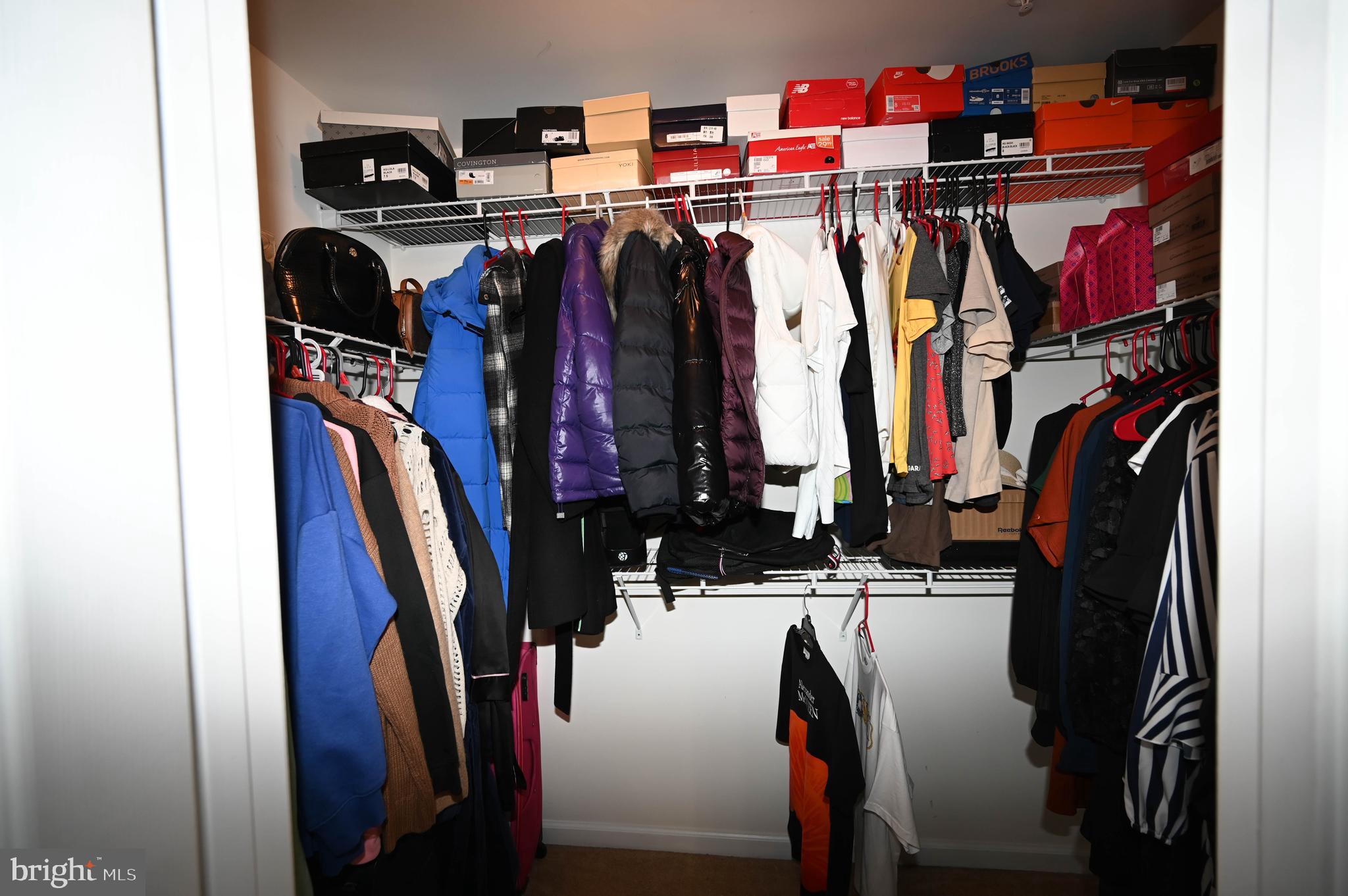 RED RUN VILLA - Residential