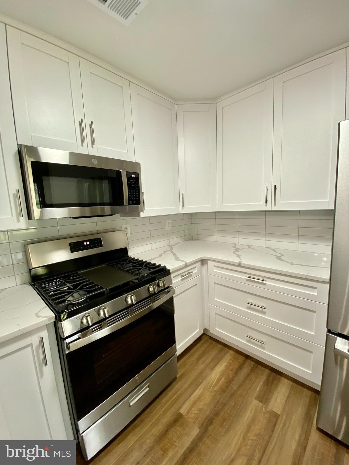 SUMMERHOUSE CONDO - Residential