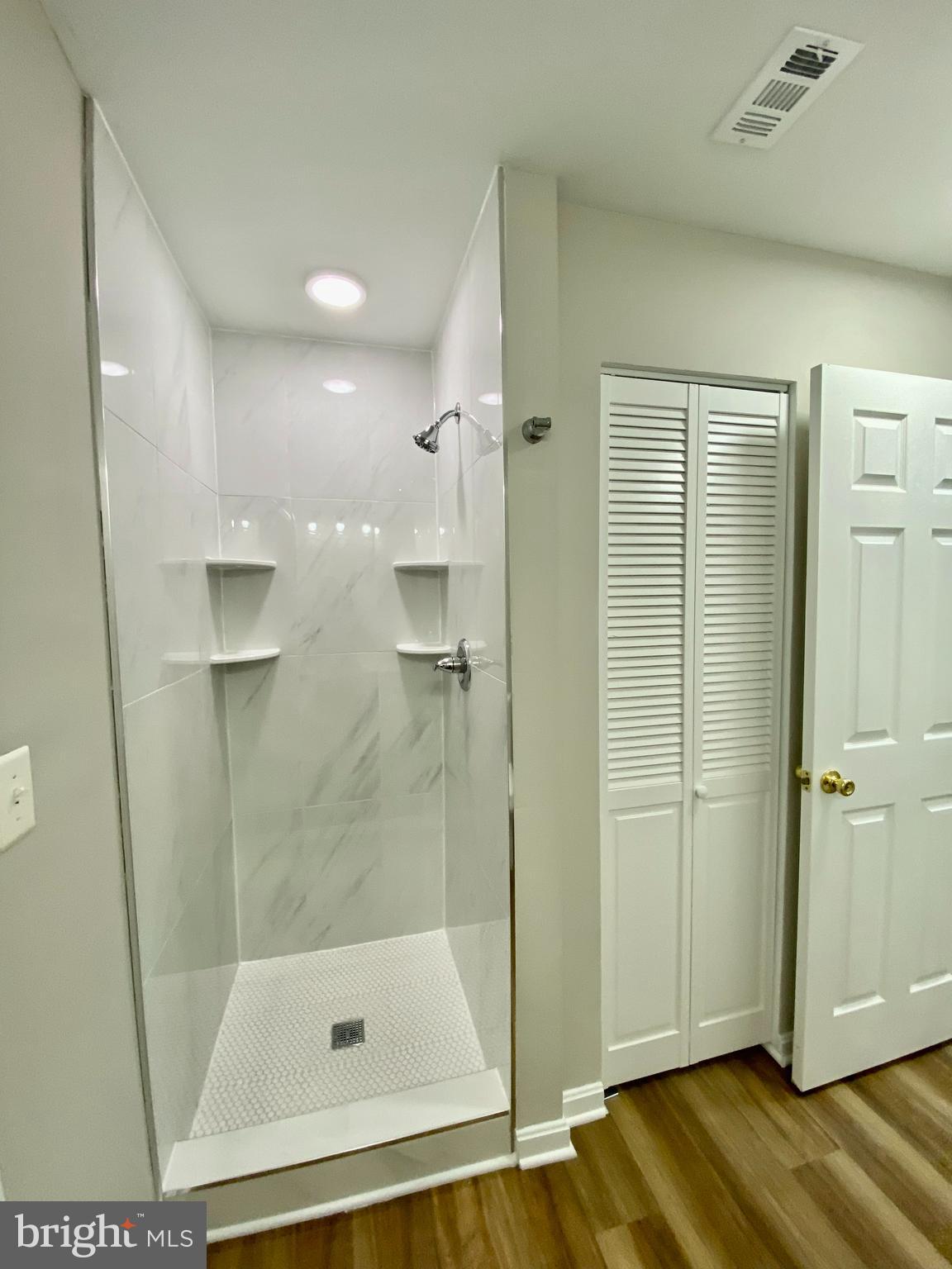 SUMMERHOUSE CONDO - Residential