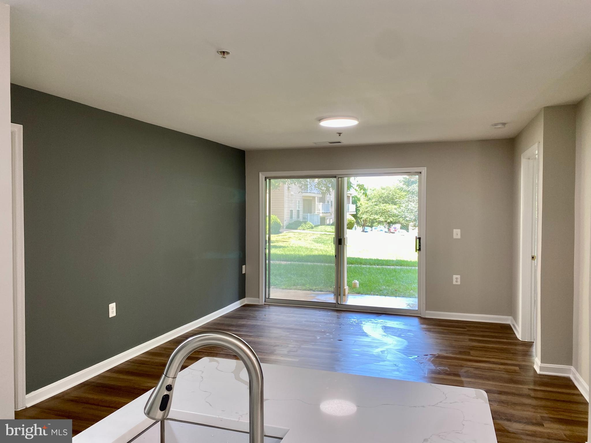 SUMMERHOUSE CONDO - Residential