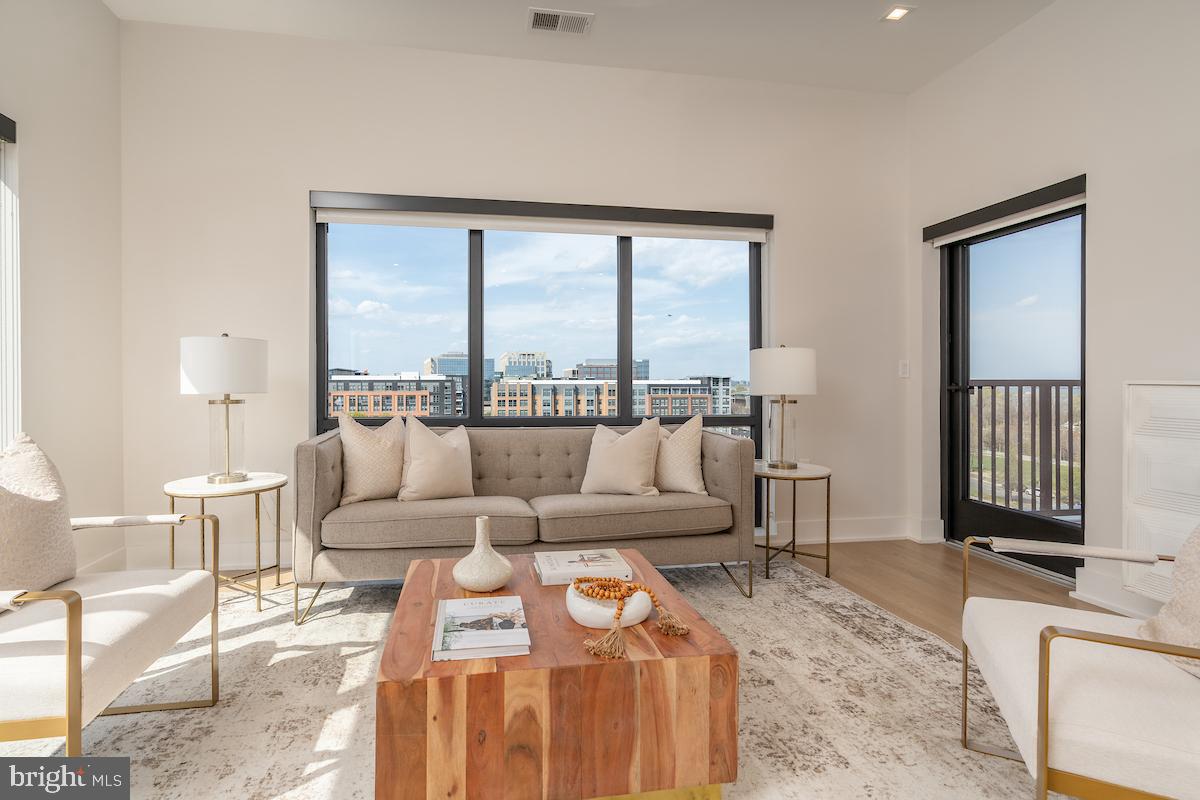 POTOMAC YARD - Residential