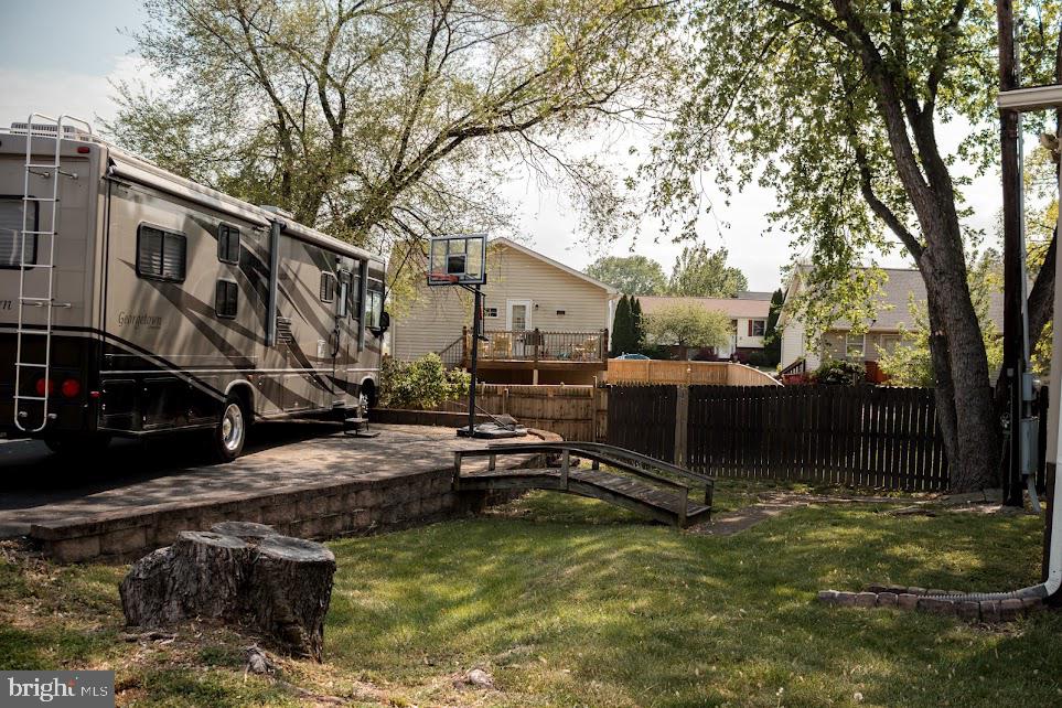 406 JENNY WREN DRIVE