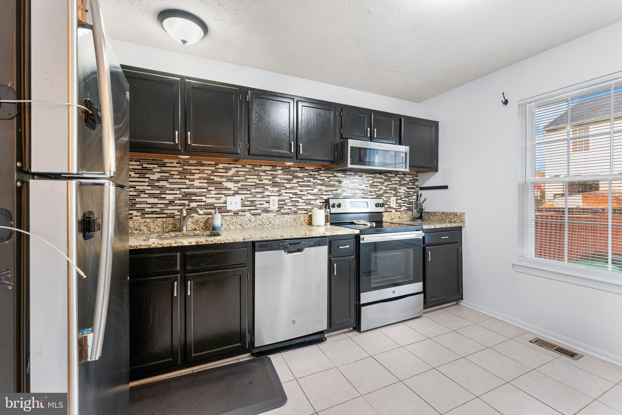 ROYAL PLAZA - Residential