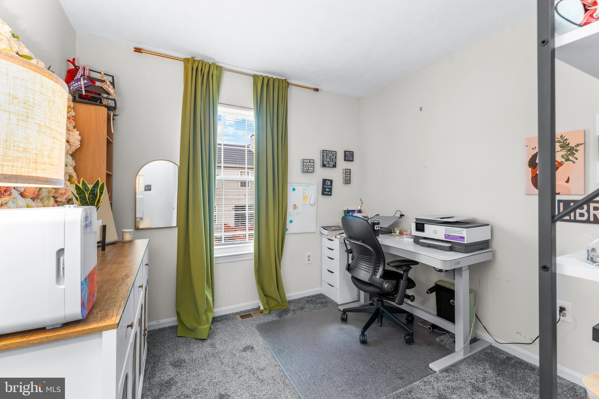 ROYAL PLAZA - Residential