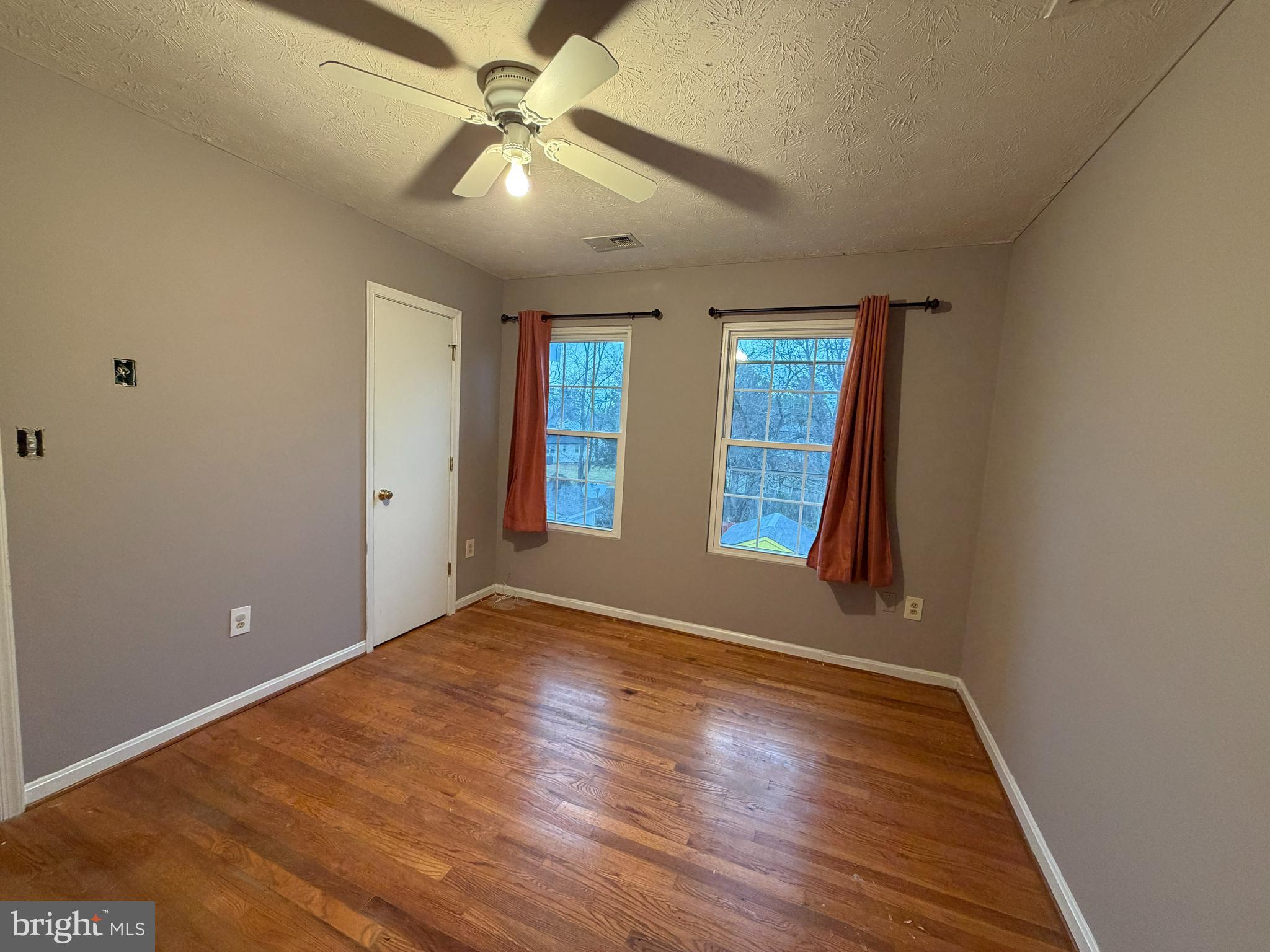 FREDERICKTOWNE TOWNHOUSE - Residential Lease