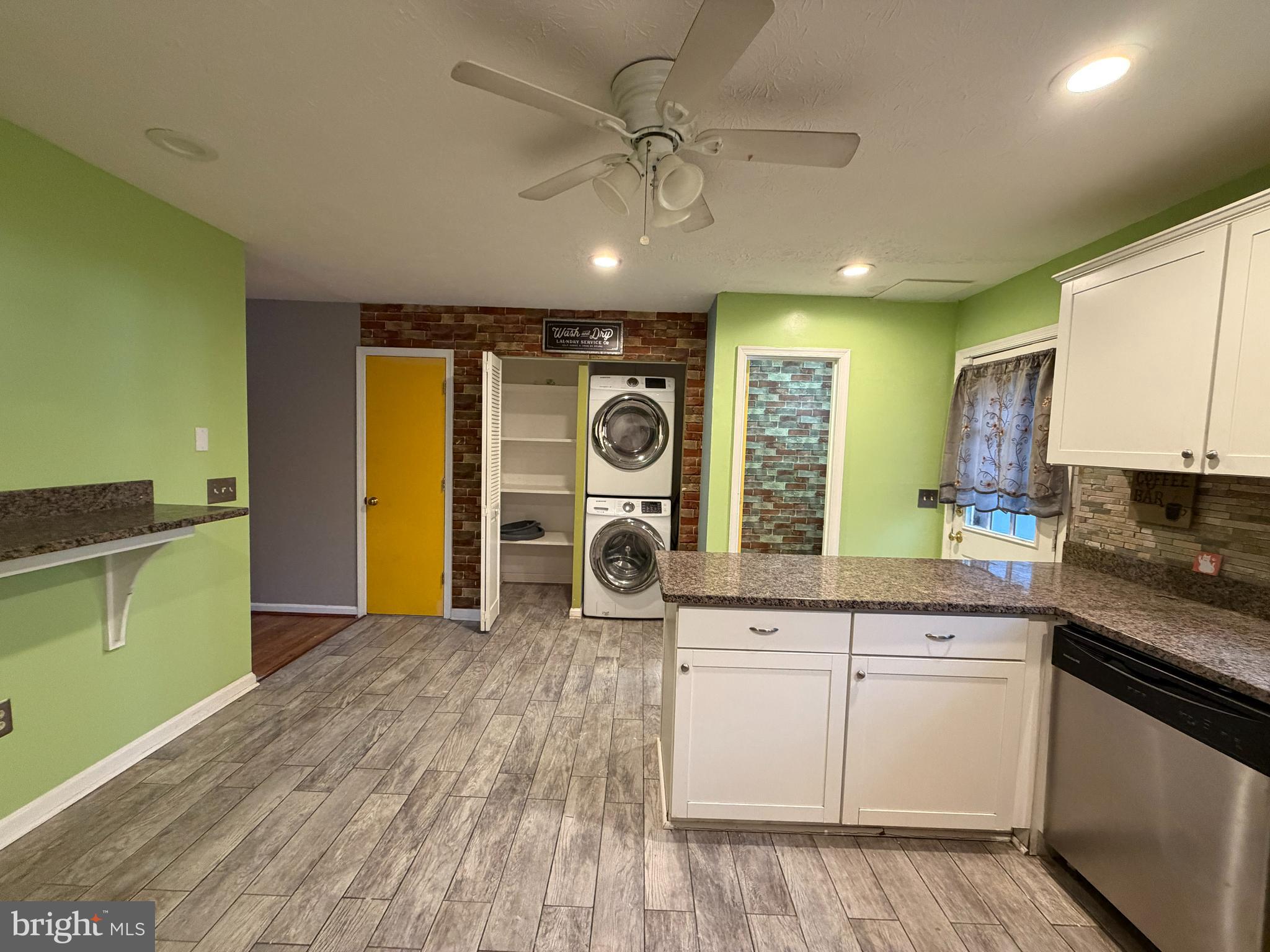 FREDERICKTOWNE TOWNHOUSE - Residential Lease