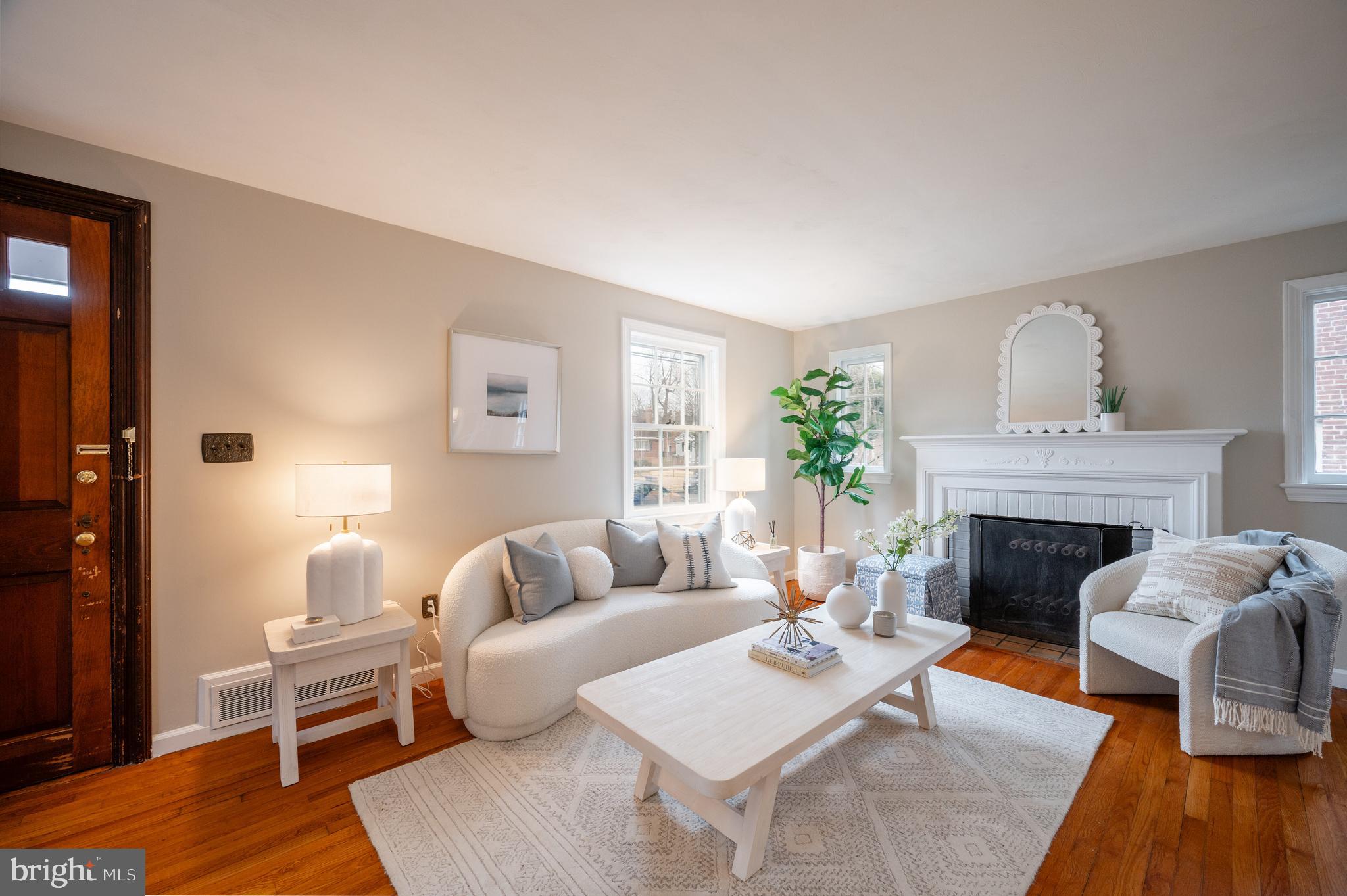 BARCROFT - Residential