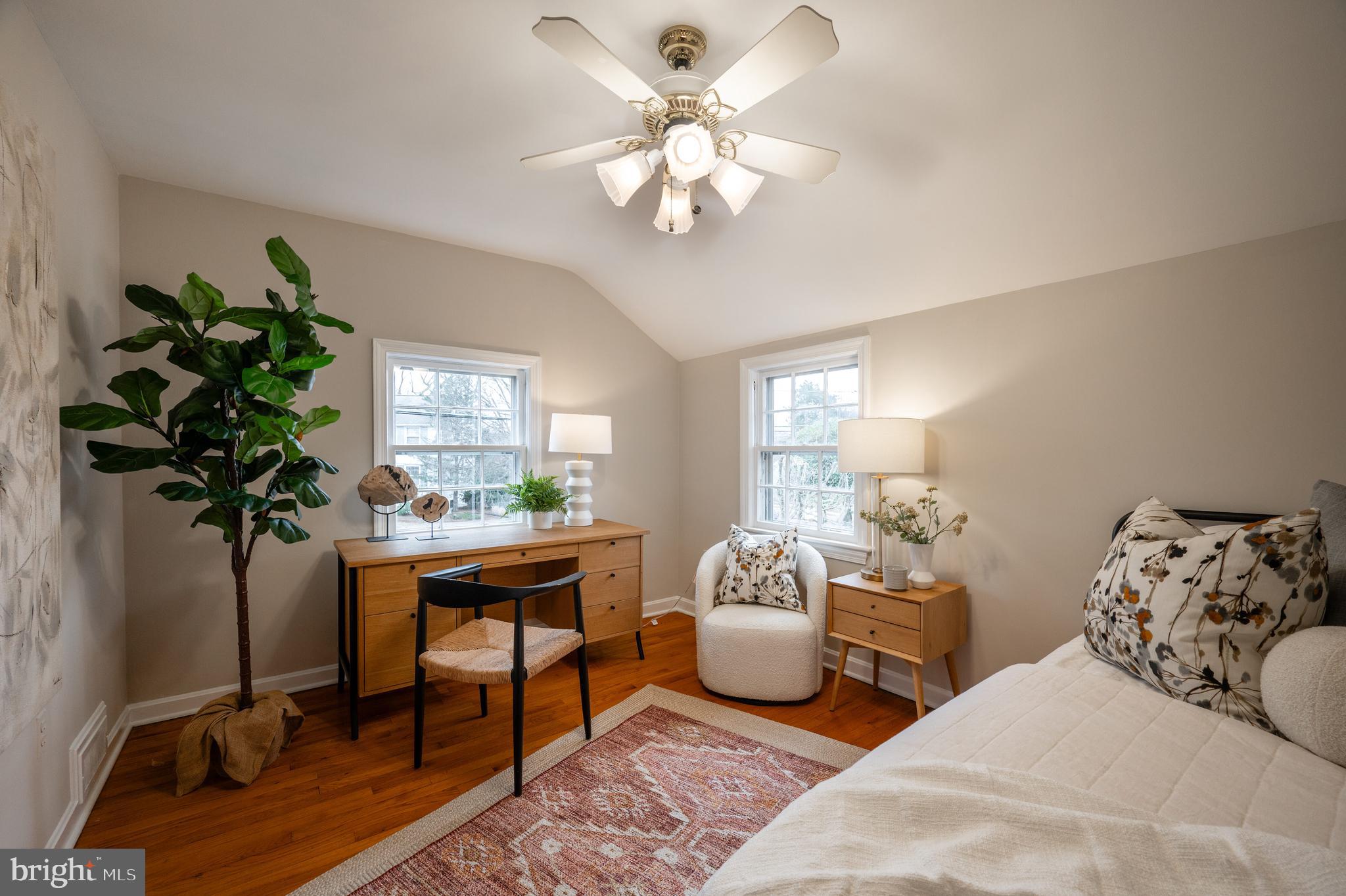 BARCROFT - Residential