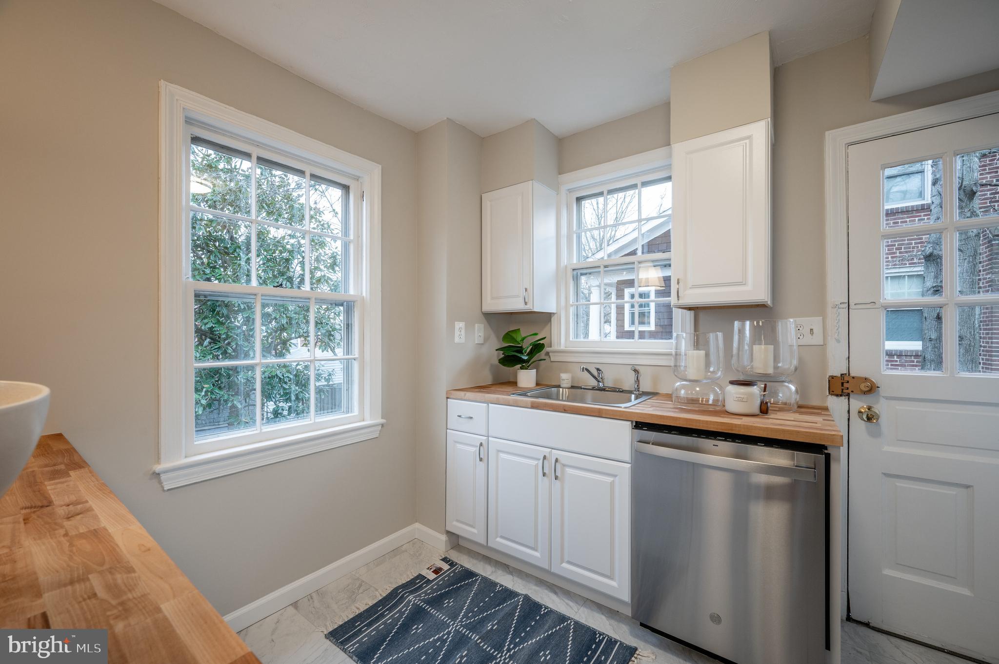 BARCROFT - Residential