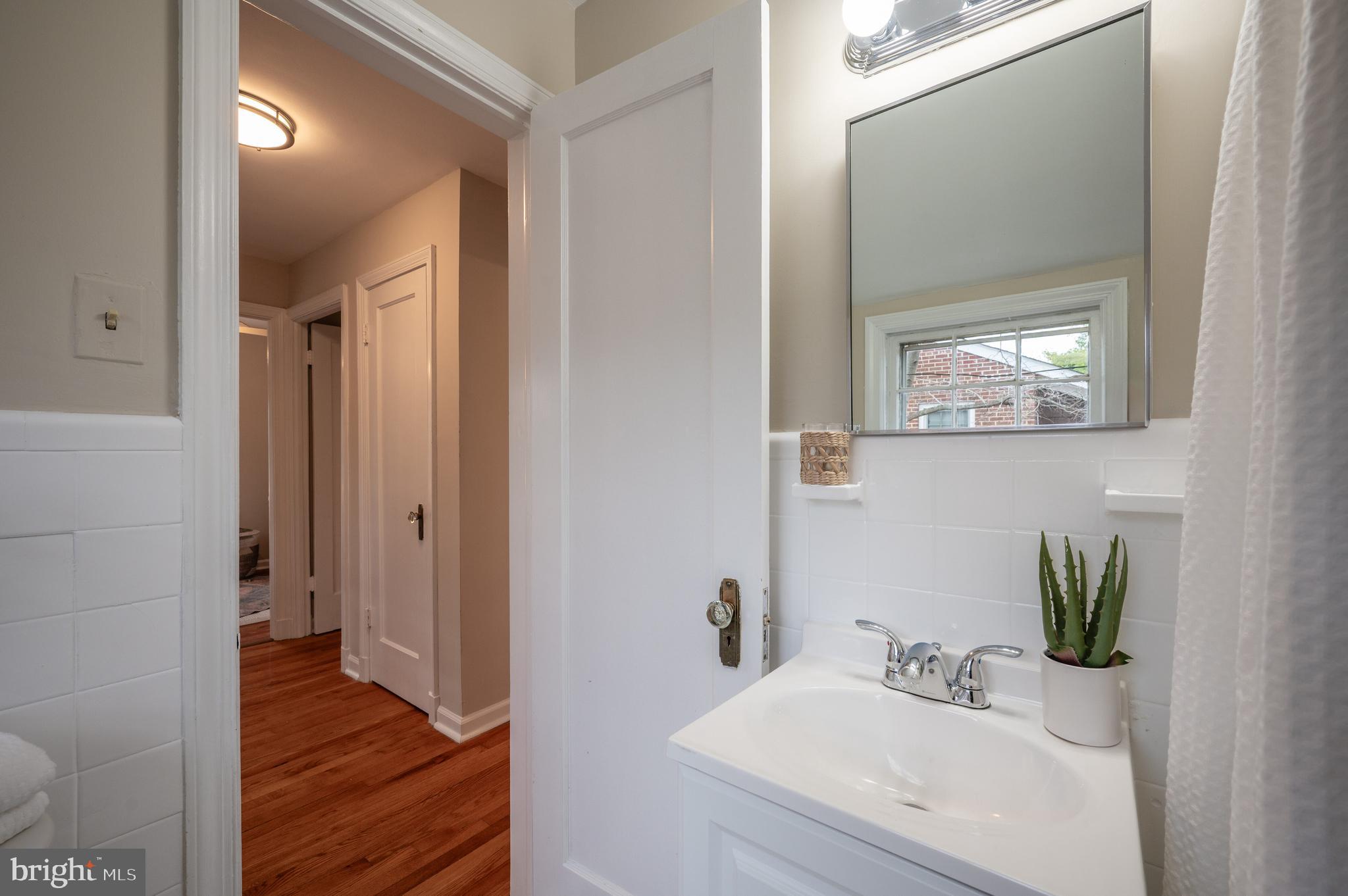 BARCROFT - Residential