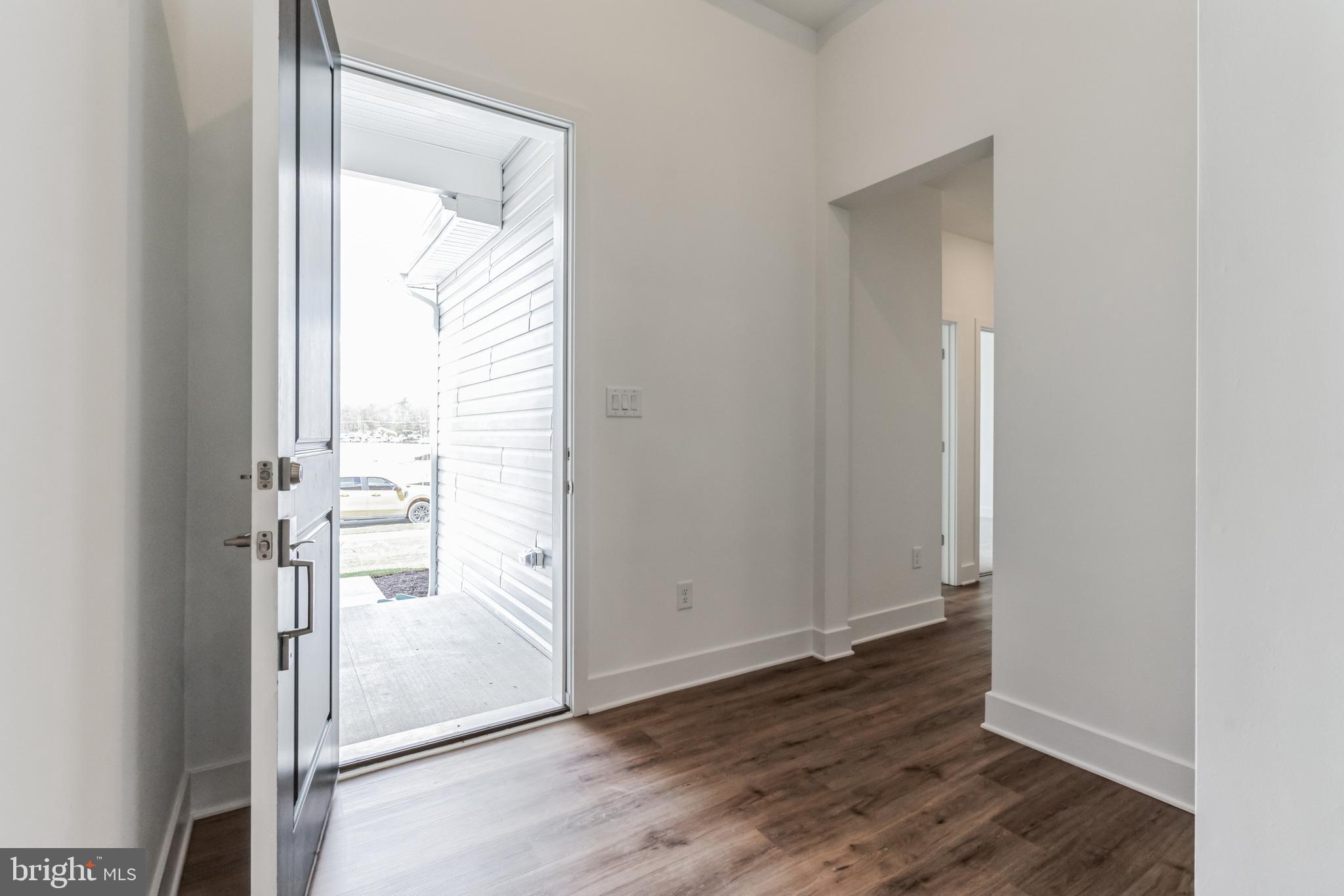36355 GATE DRIVE