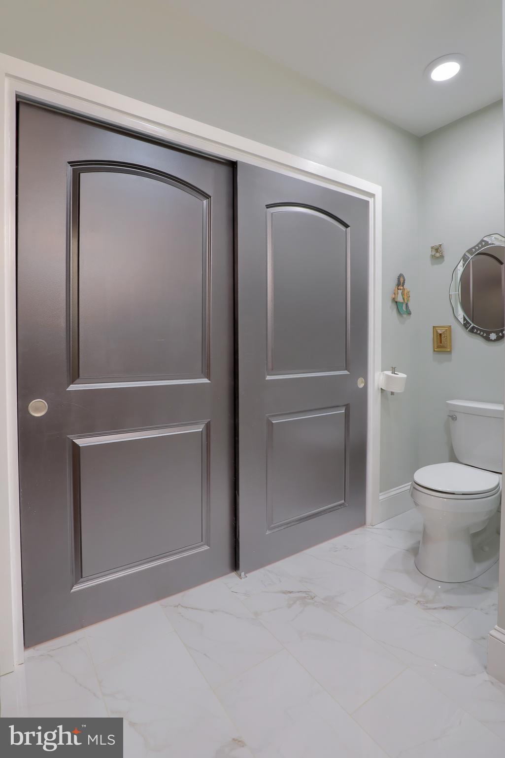 CHESTNUT HILL - Residential