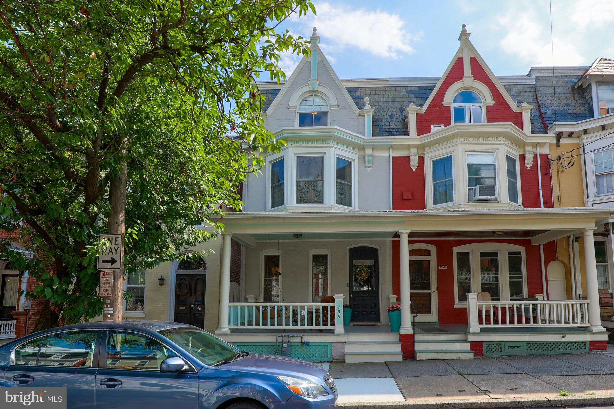 CHESTNUT HILL - Residential