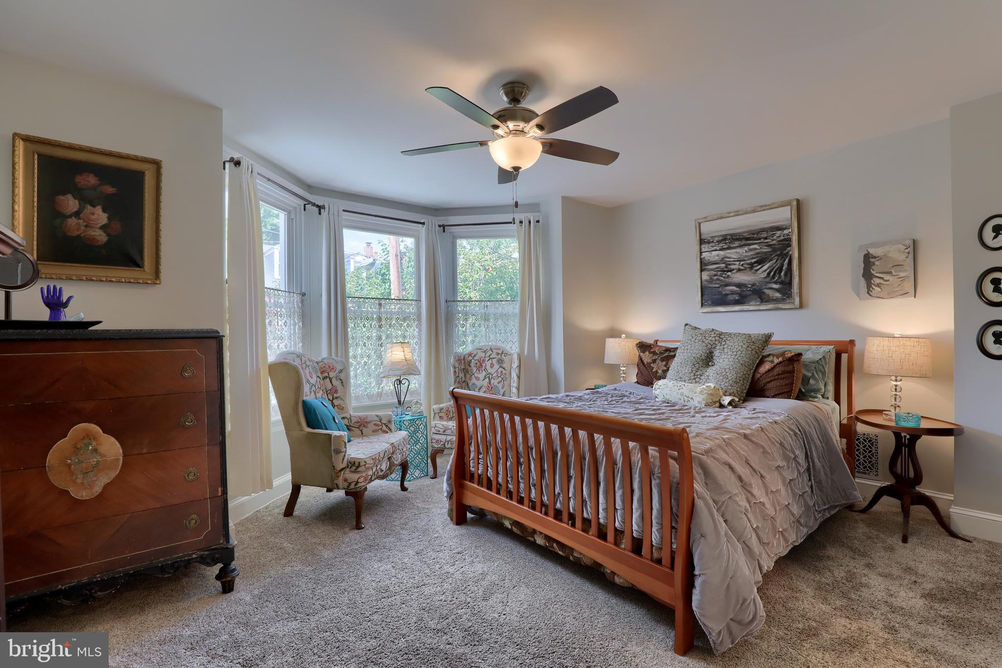 CHESTNUT HILL - Residential