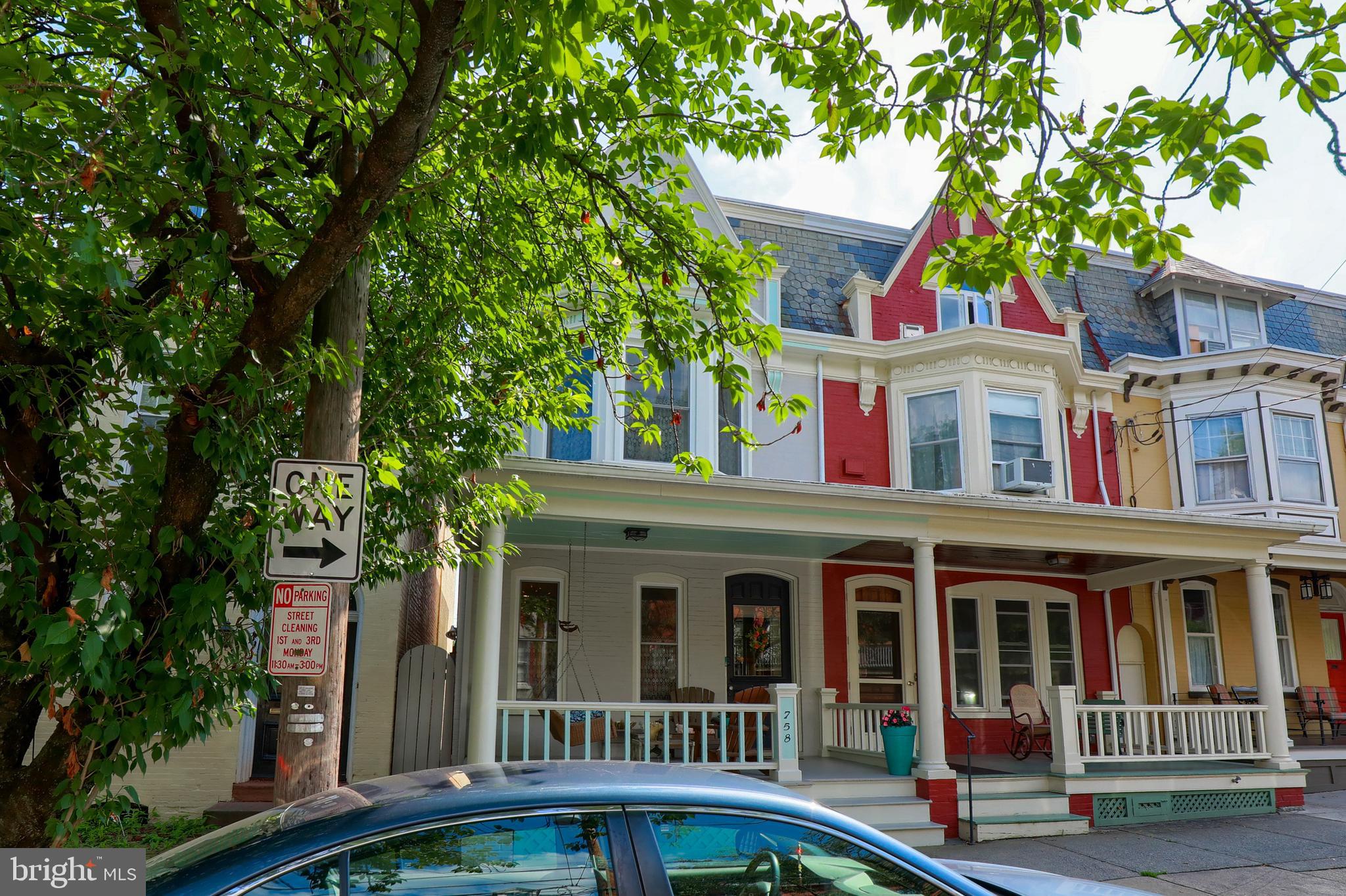 CHESTNUT HILL - Residential