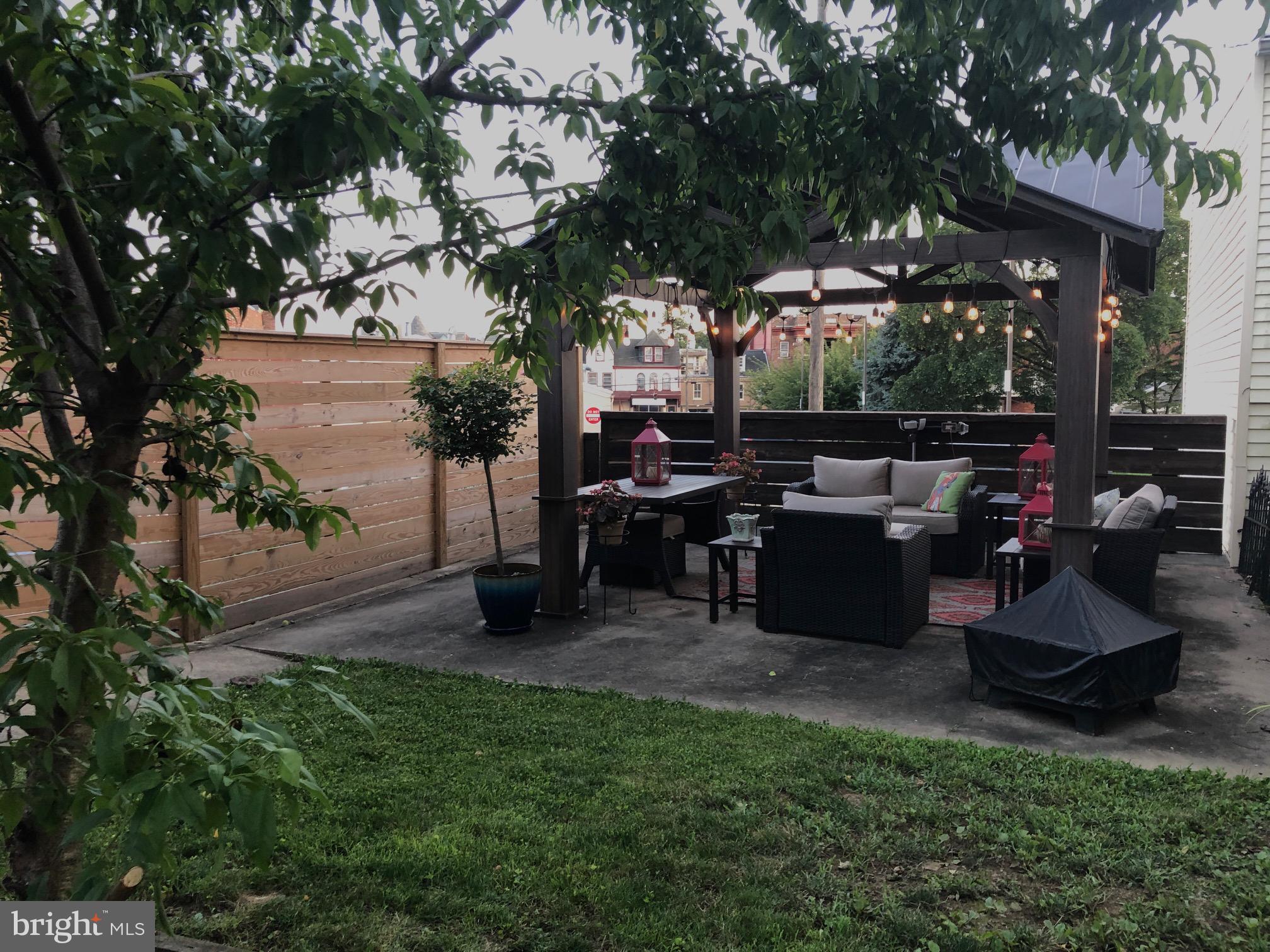 CHESTNUT HILL - Residential