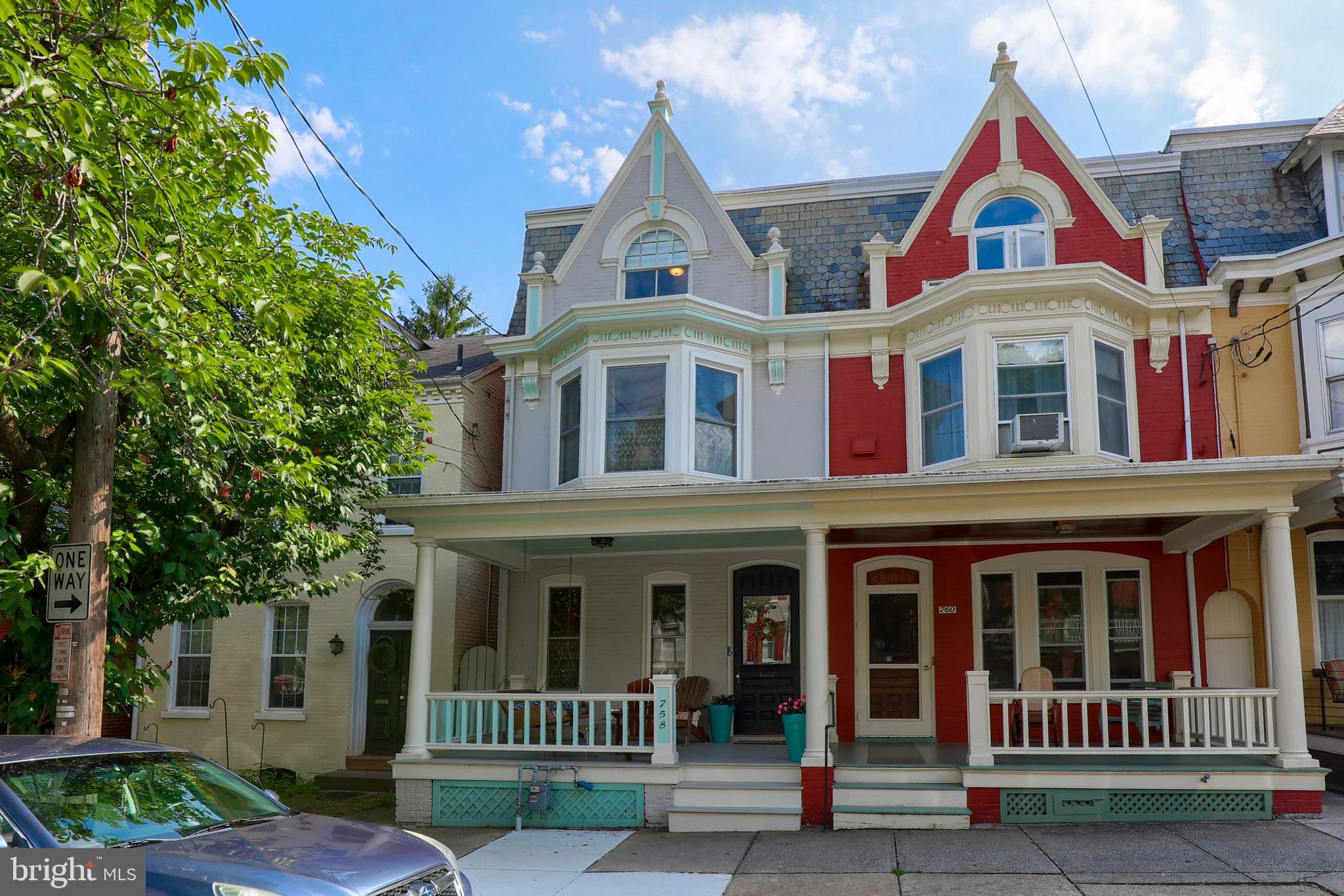 CHESTNUT HILL - Residential