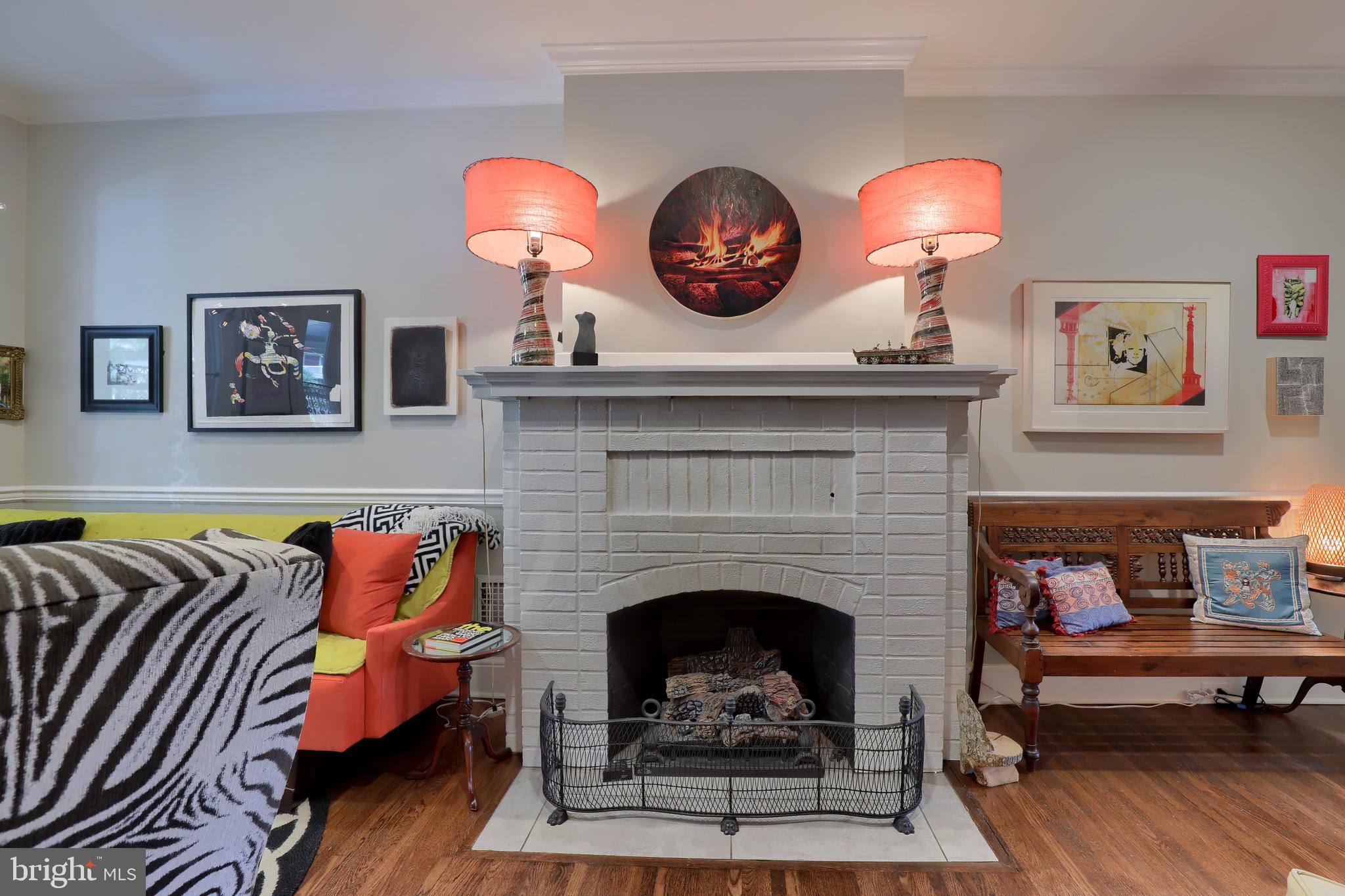 CHESTNUT HILL - Residential