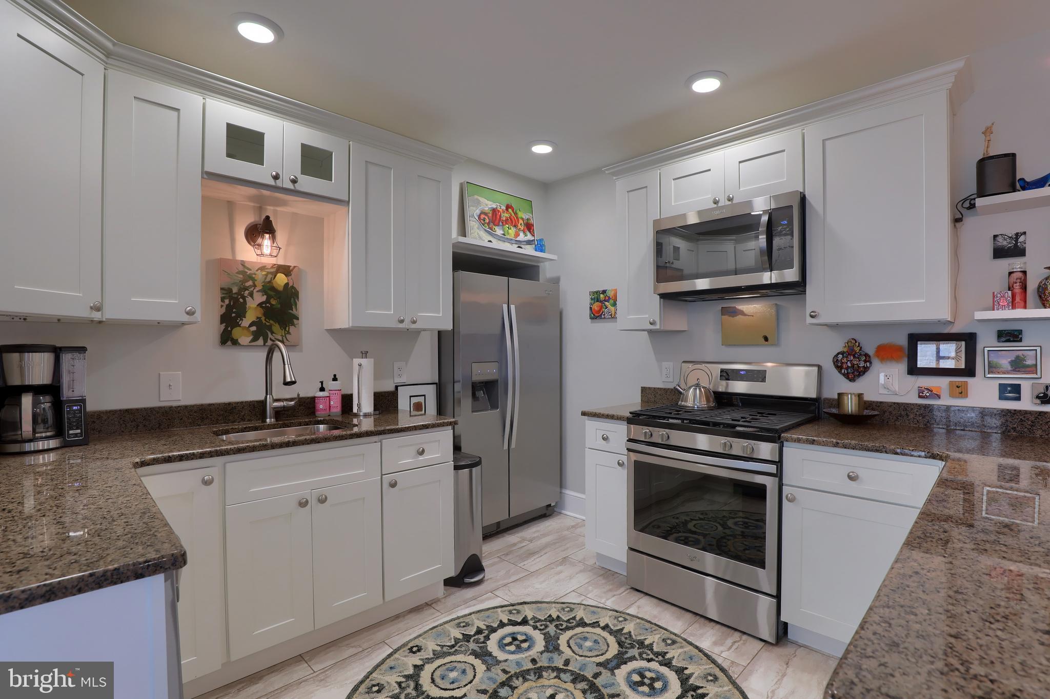 CHESTNUT HILL - Residential