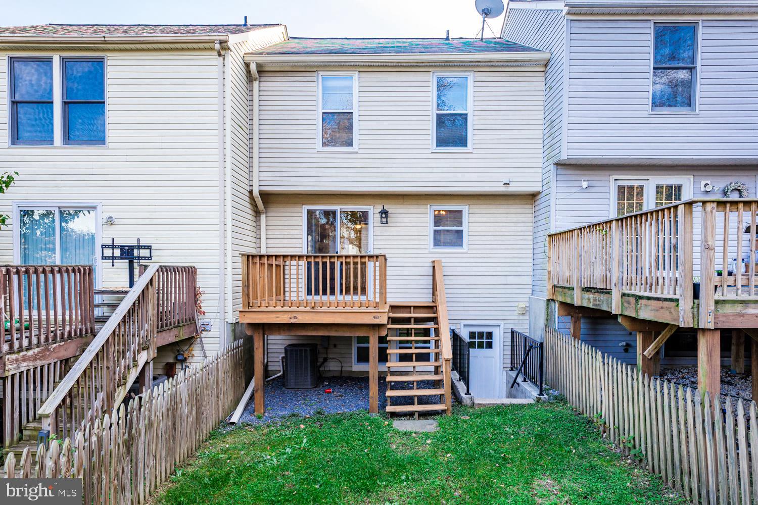 MAYFIELD MANOR - Residential