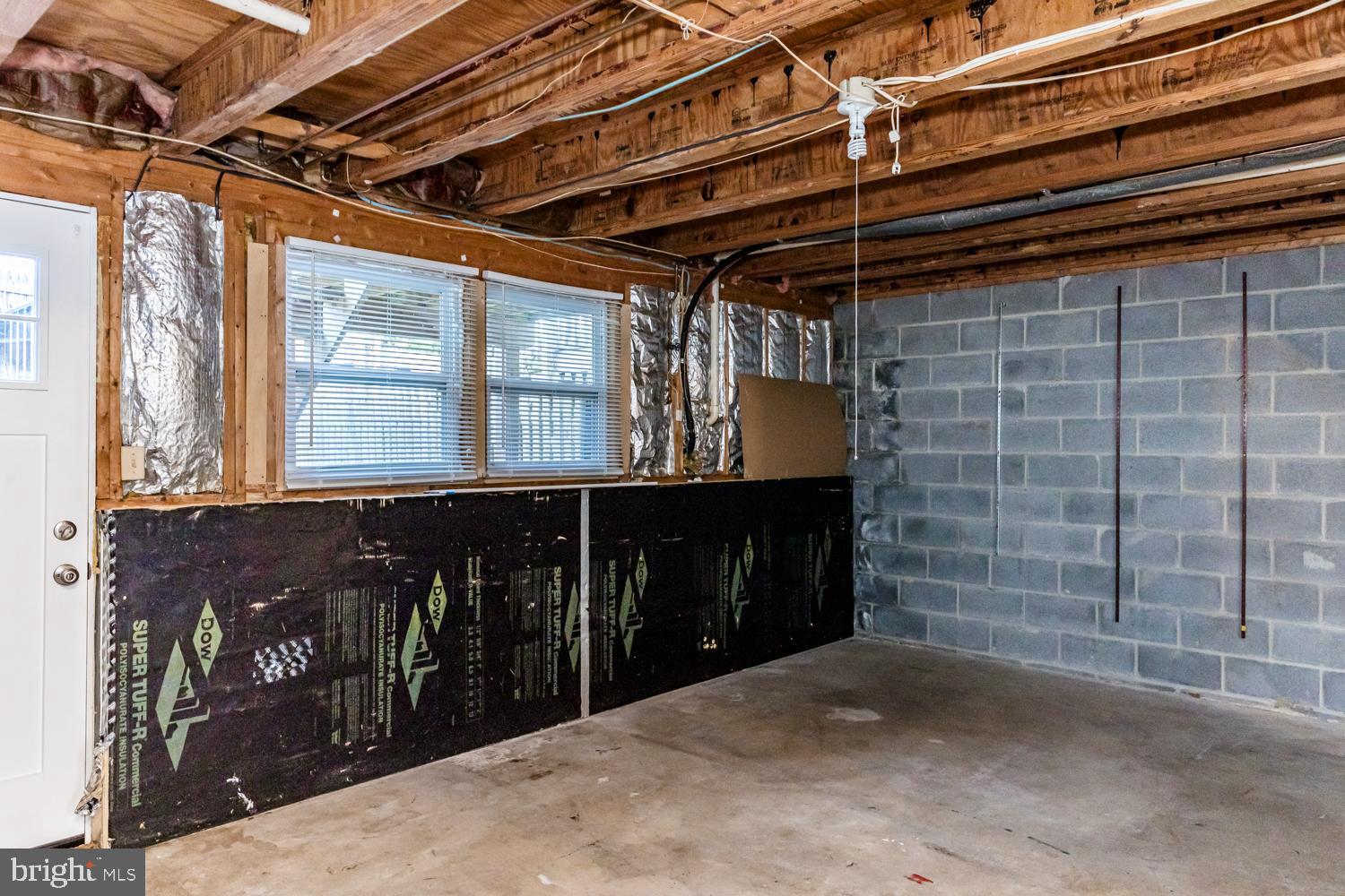 MAYFIELD MANOR - Residential