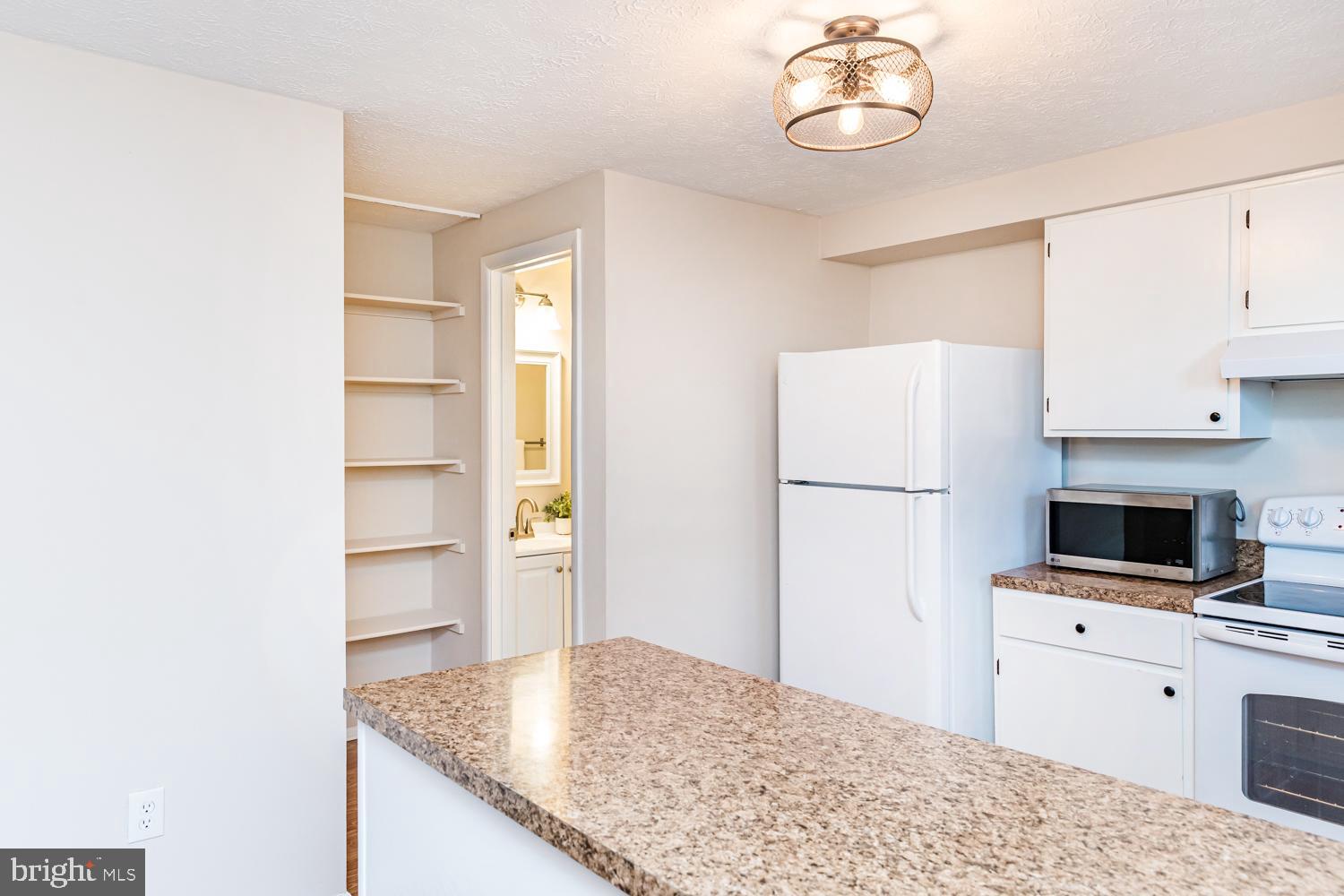 MAYFIELD MANOR - Residential