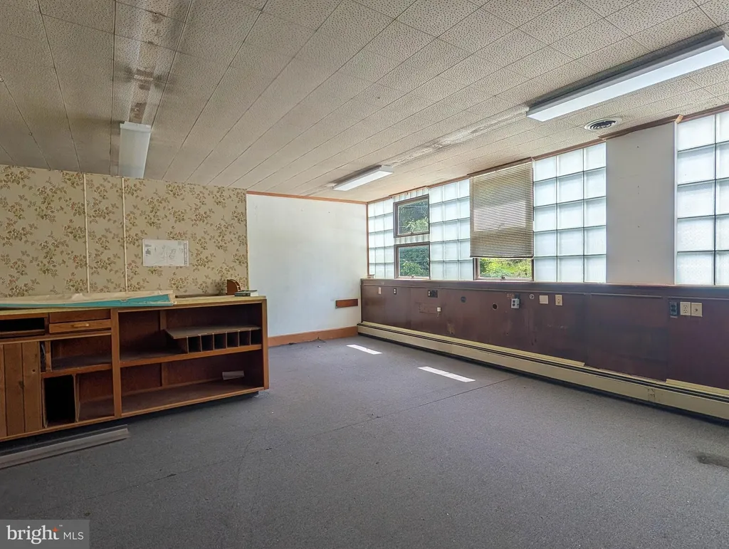 Additional image 71 of 43 West 3rd Street, Everett, PA 15537