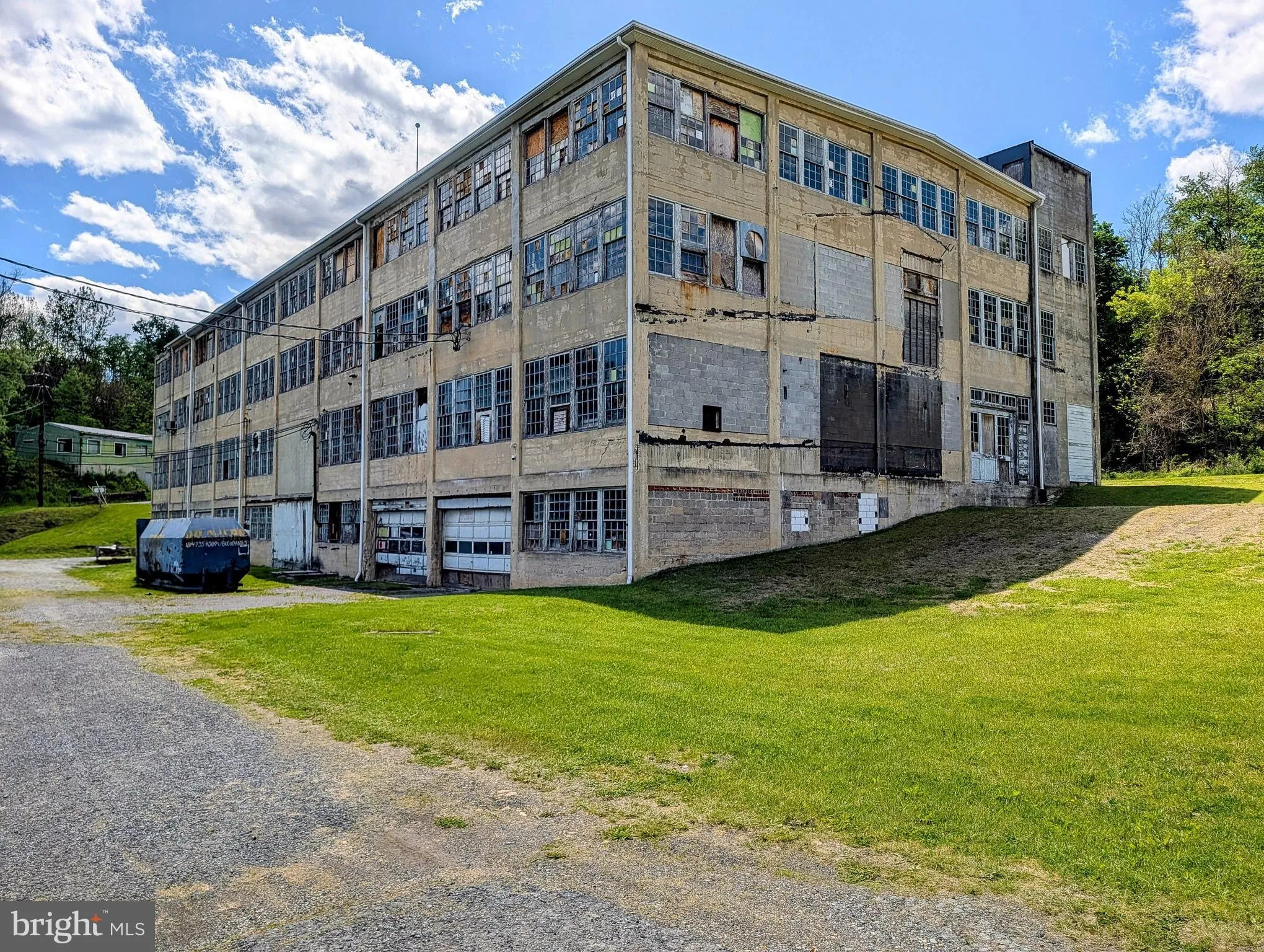 Additional image 117 of 43 West 3rd Street, Everett, PA 15537