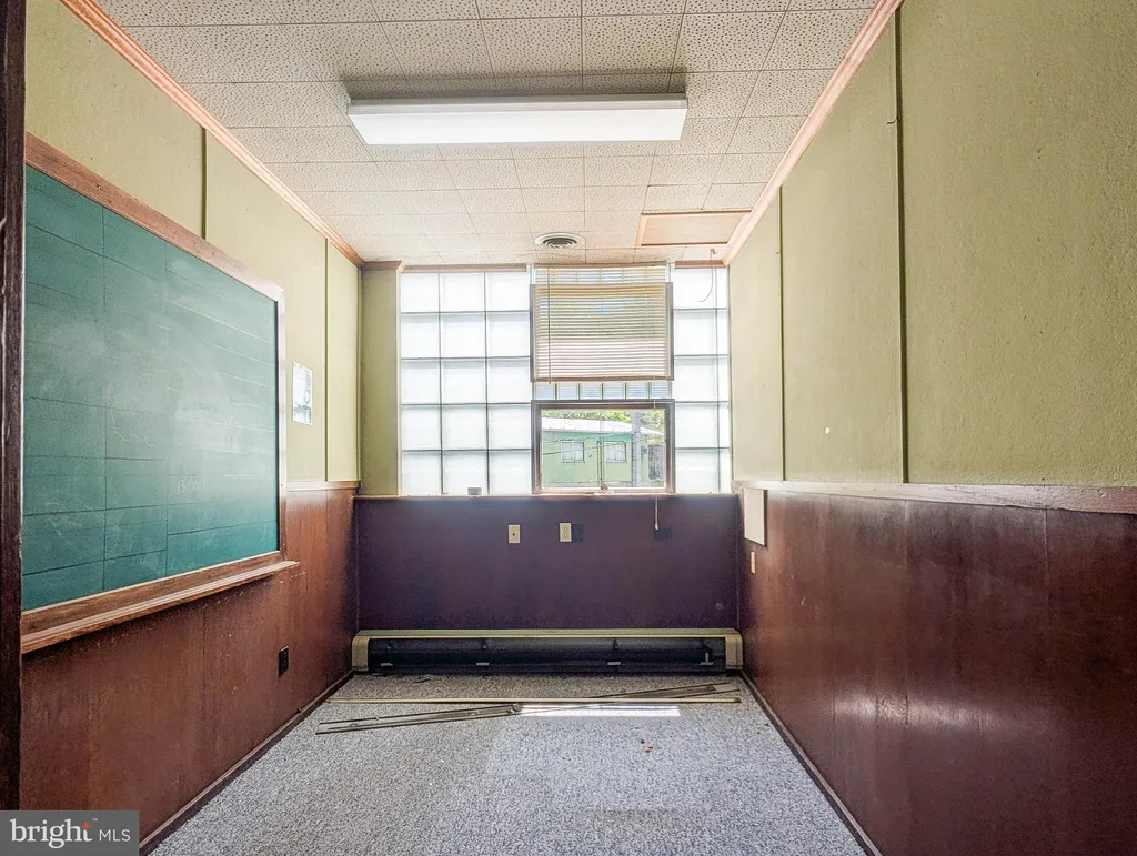 Additional image 44 of 43 West 3rd Street, Everett, PA 15537