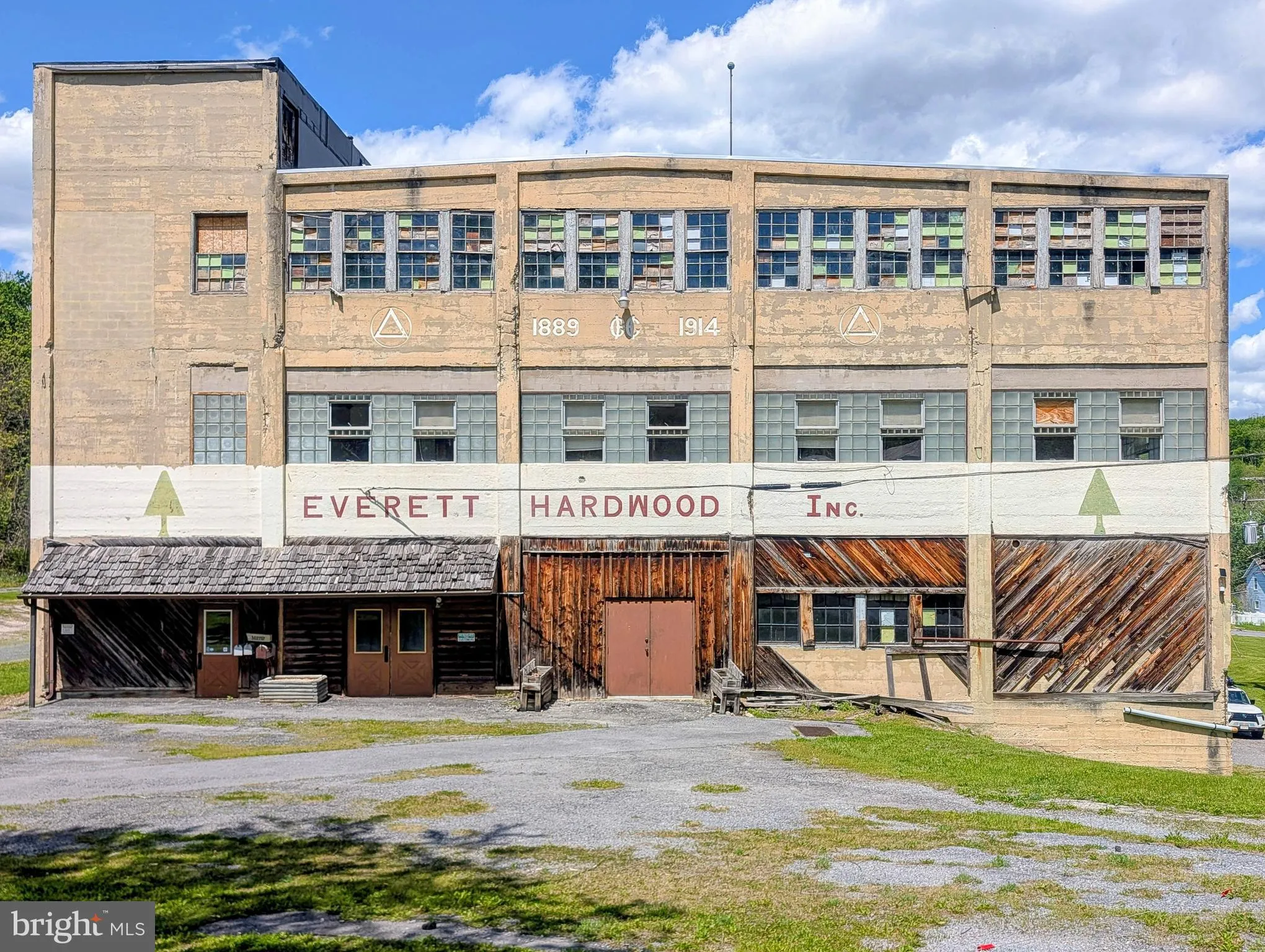 Additional image 116 of 43 West 3rd Street, Everett, PA 15537