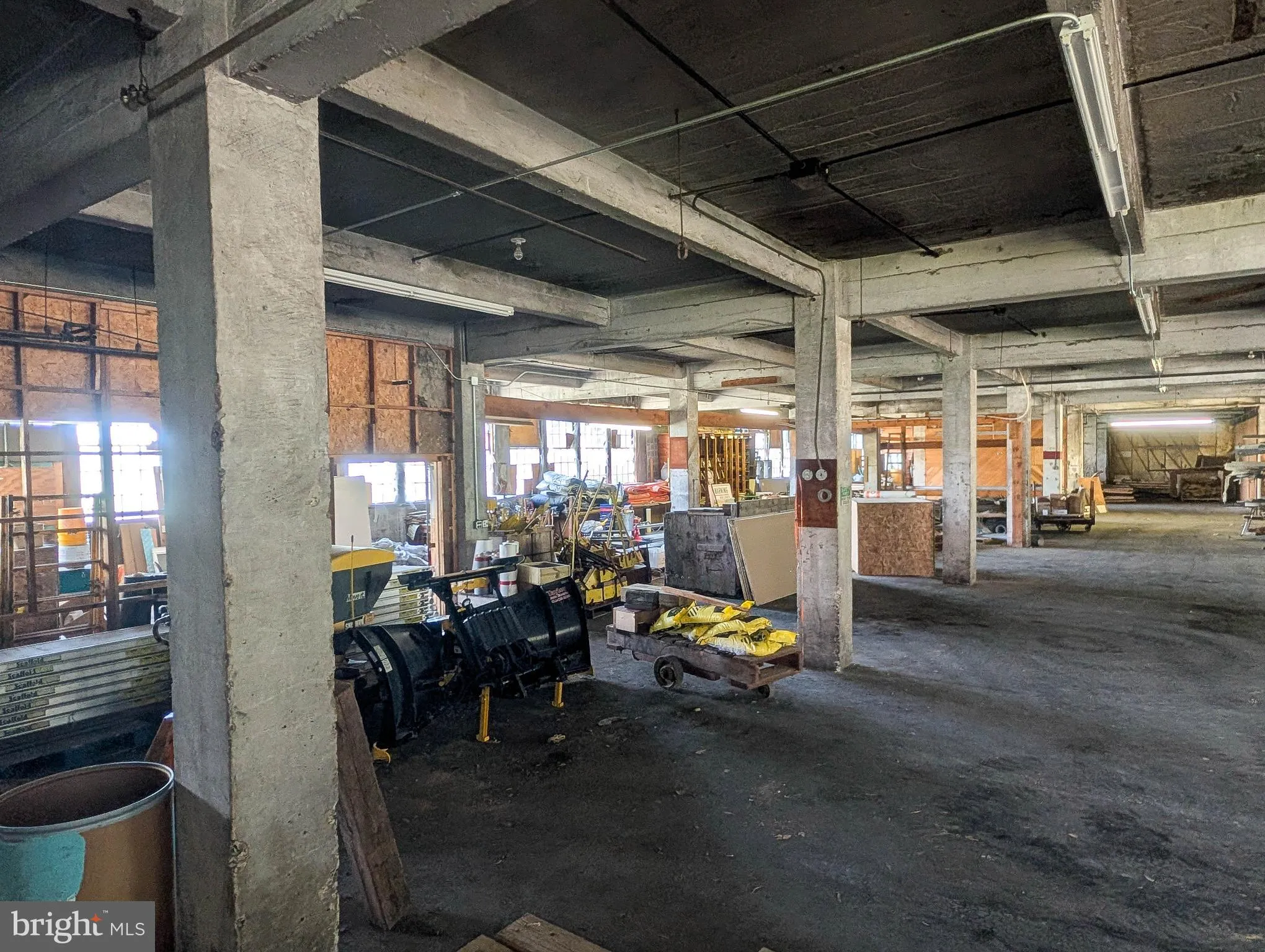 Additional image 131 of 43 West 3rd Street, Everett, PA 15537