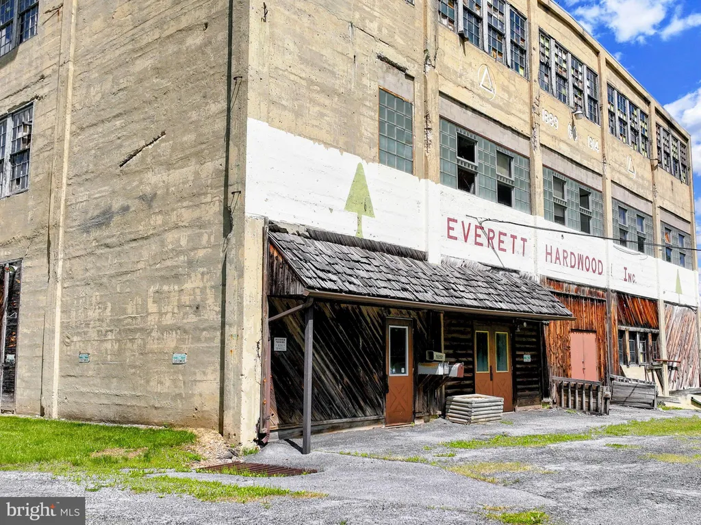 Additional image 7 of 43 West 3rd Street, Everett, PA 15537