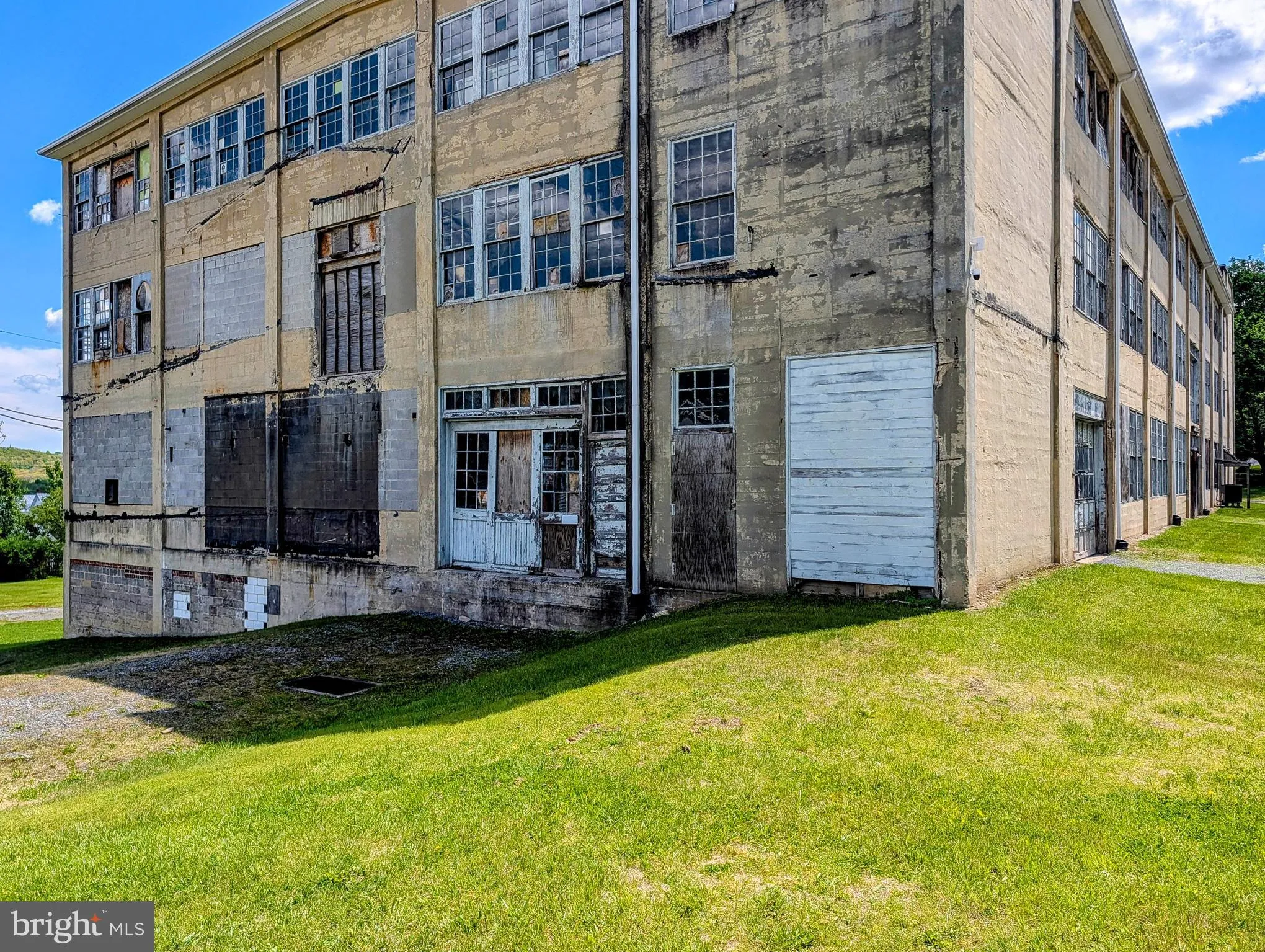 Additional image 122 of 43 West 3rd Street, Everett, PA 15537