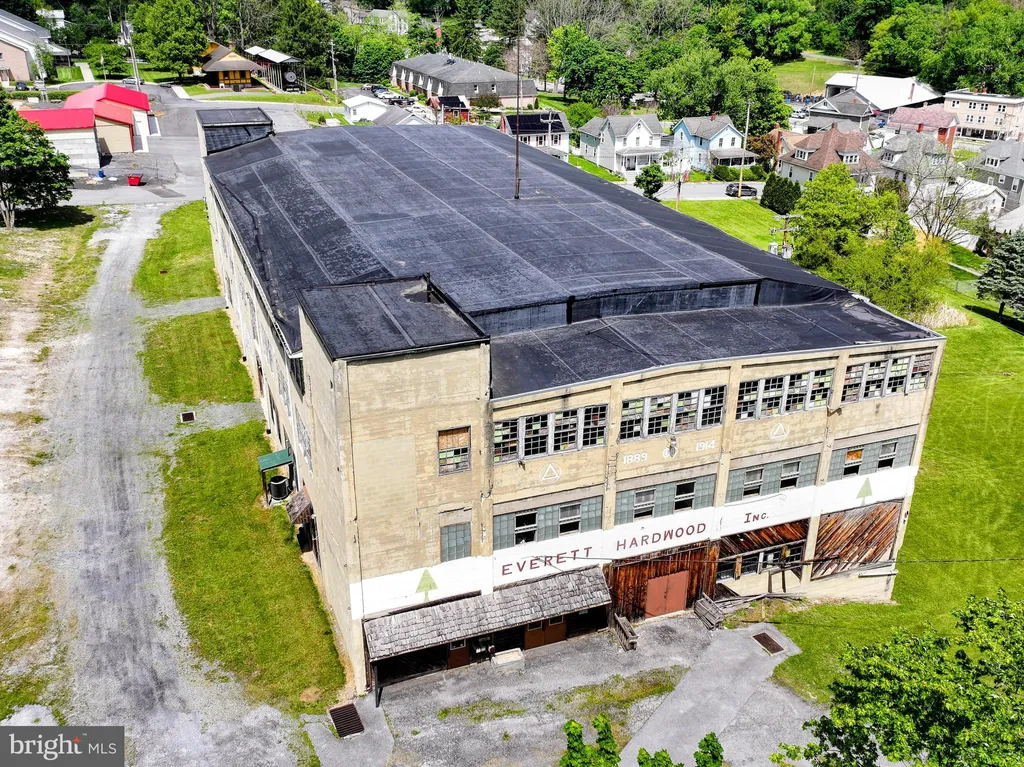 Additional image 2 of 43 West 3rd Street, Everett, PA 15537
