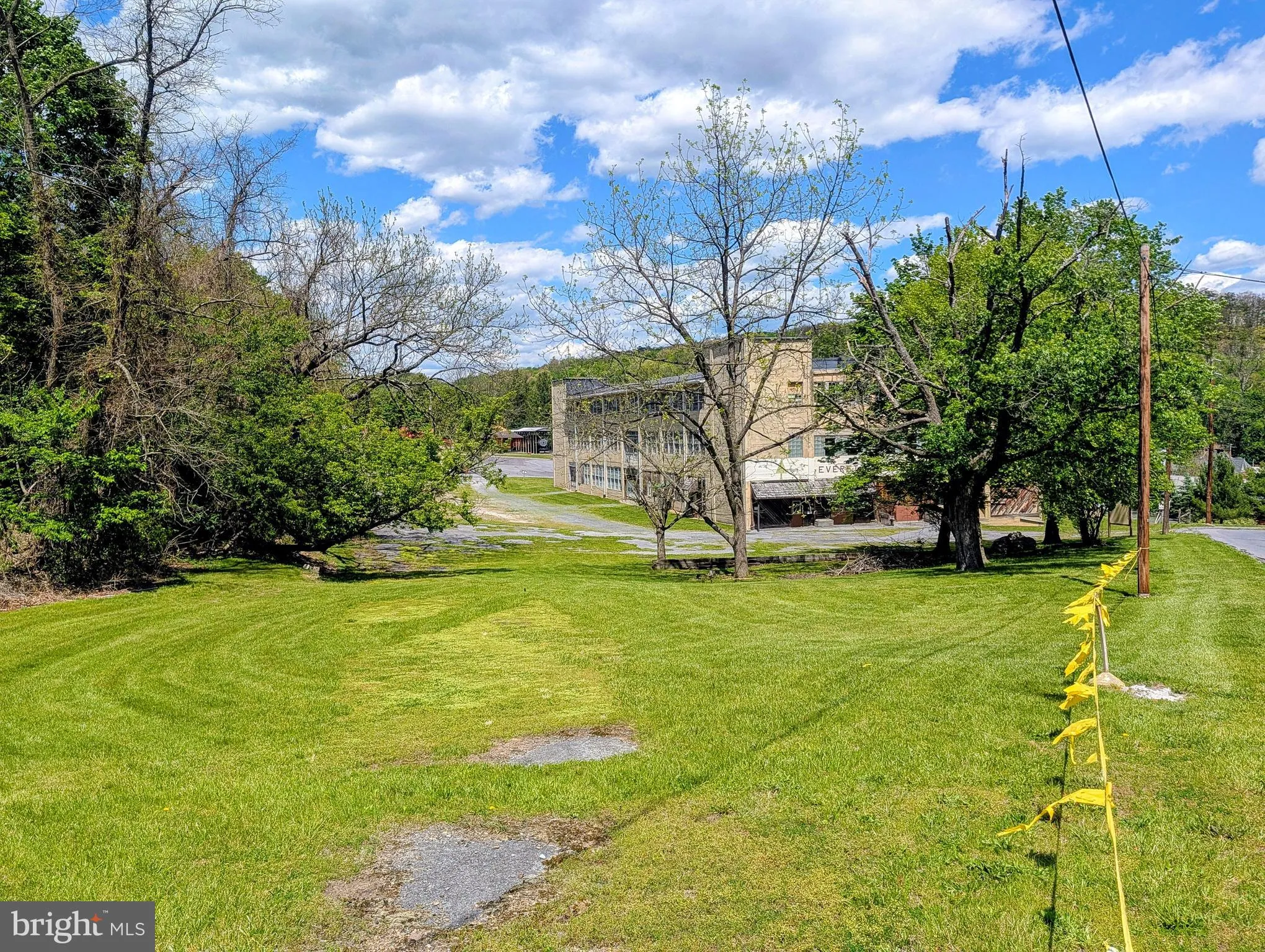 Additional image 113 of 43 West 3rd Street, Everett, PA 15537