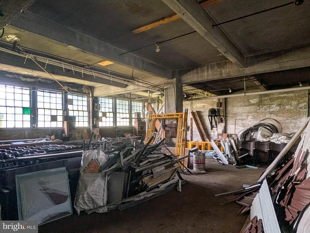 Additional image 89 of 43 West 3rd Street, Everett, PA 15537
