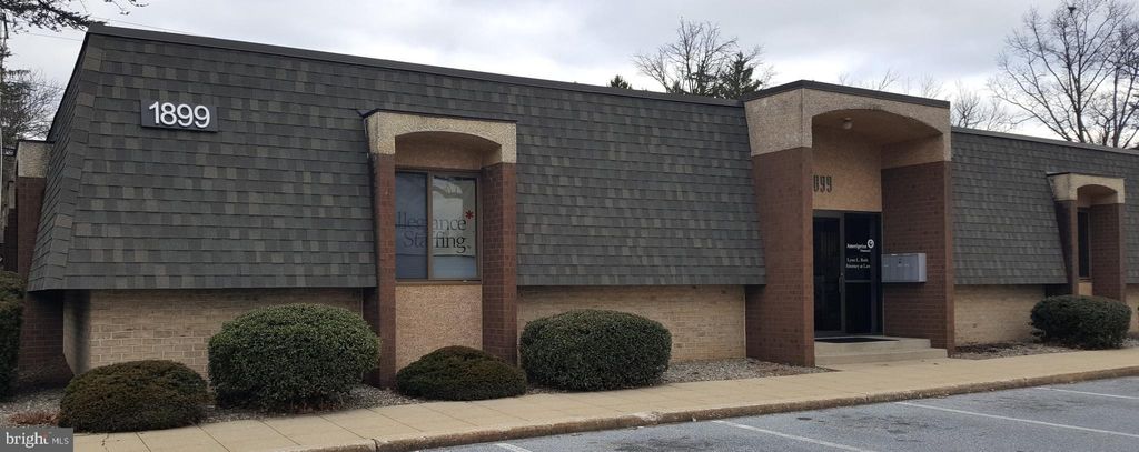 Photo of 1899 Lititz Pike #10, LANCASTER, PA 17601 (MLS # PALA2063120)