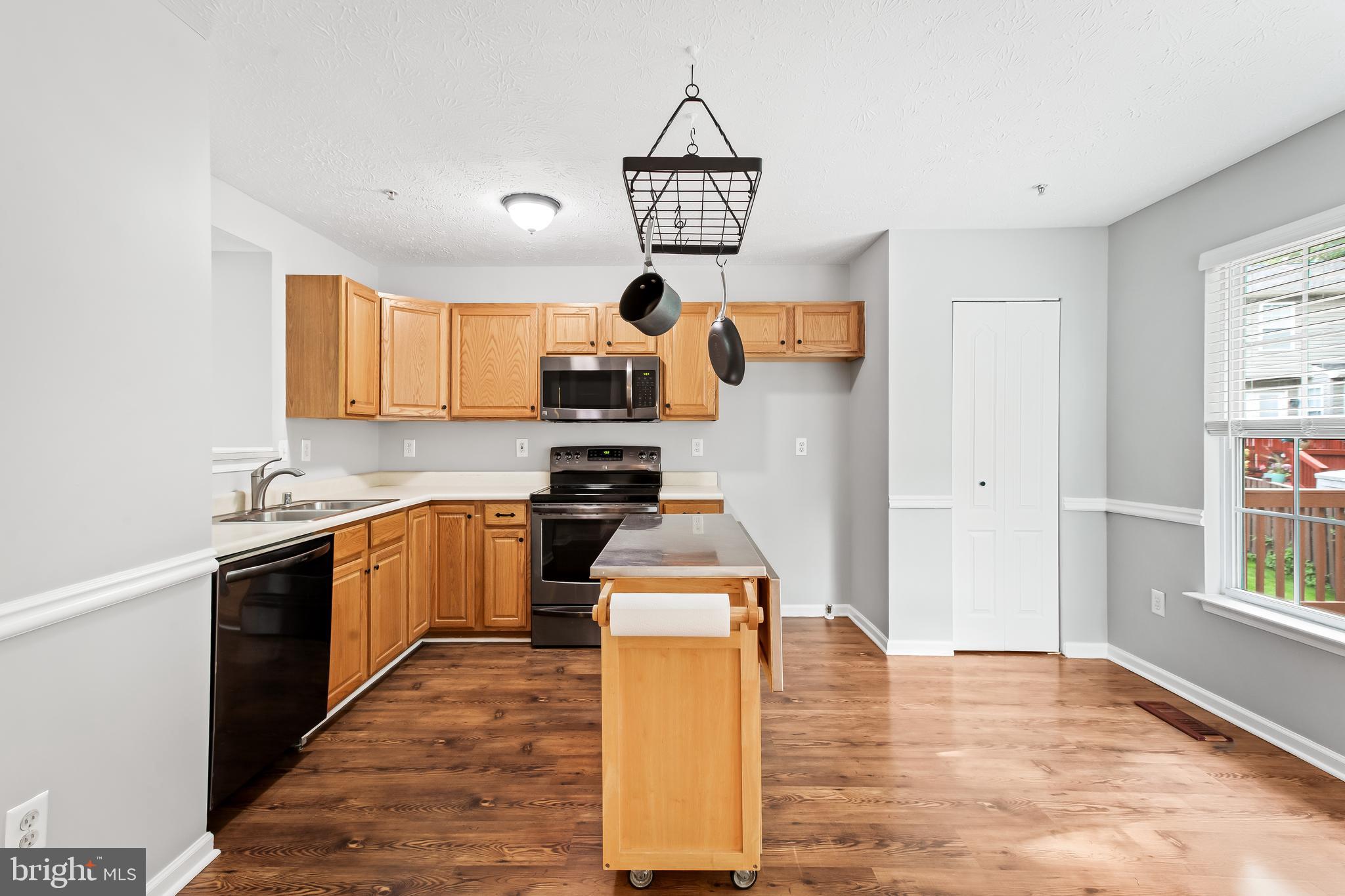 NEW HAVEN WOODS - Residential