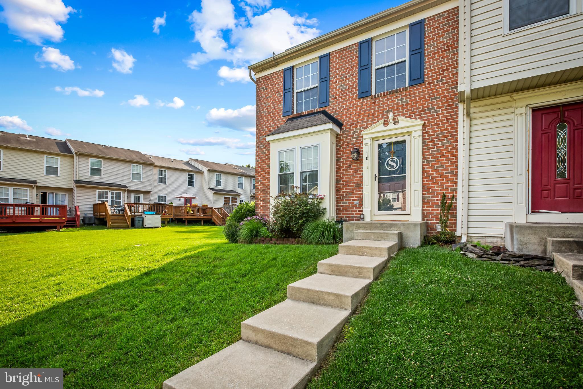 NEW HAVEN WOODS - Residential